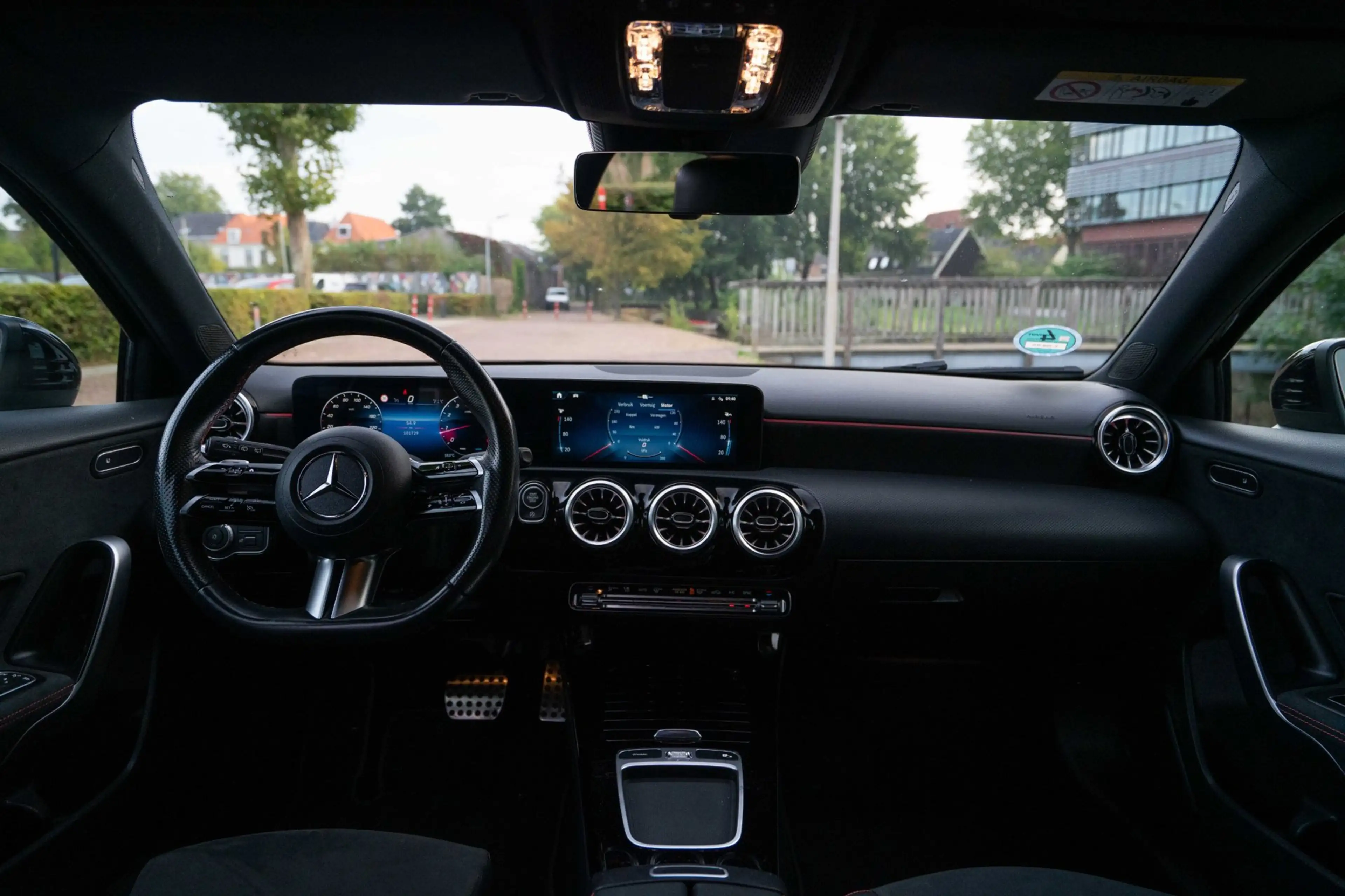 Mercedes-Benz A 180 AMG Line Automaat | Navigatie | CarPlay | Facelift — photo 16