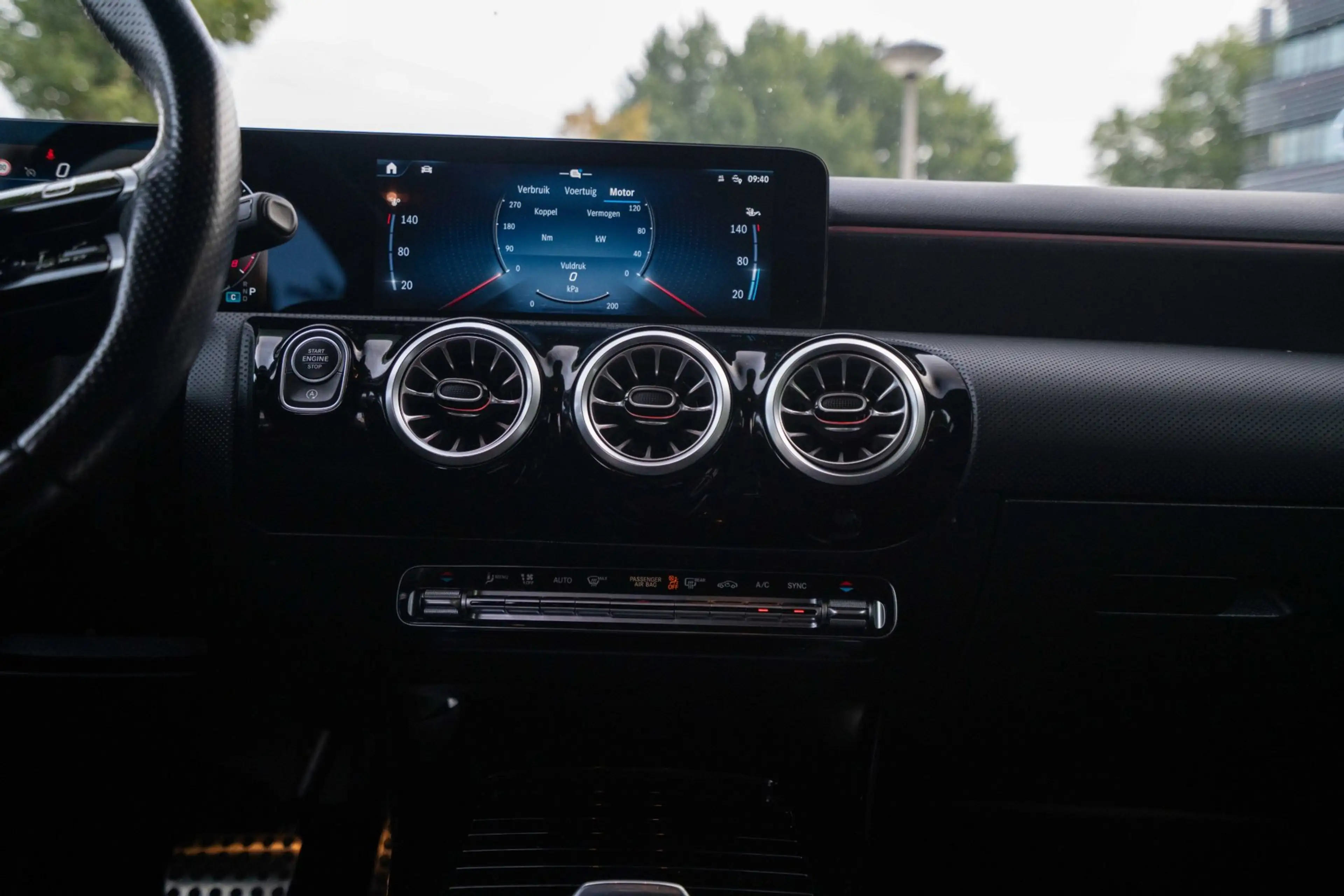 Mercedes-Benz A 180 AMG Line Automaat | Navigatie | CarPlay | Facelift — photo 30