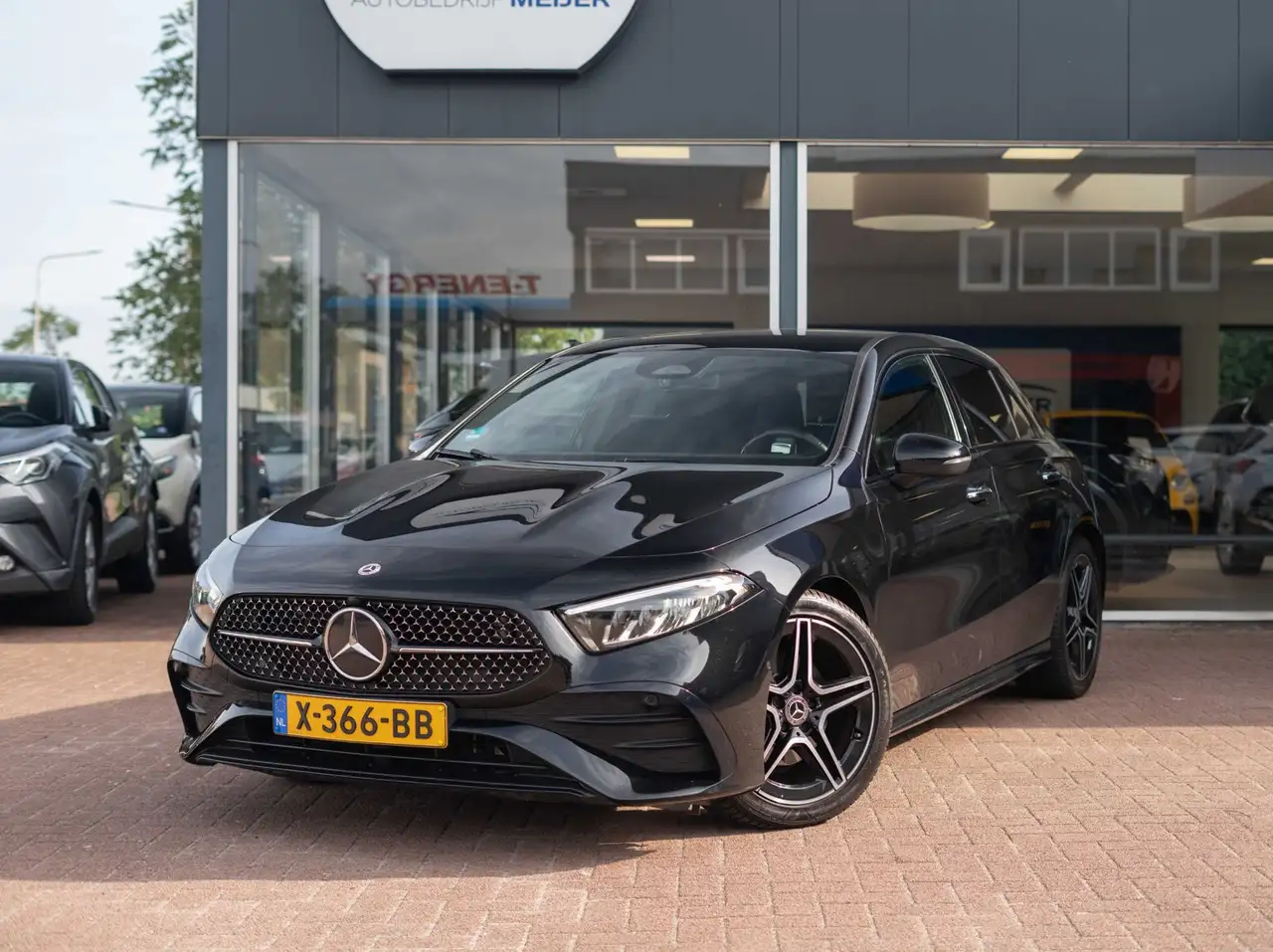Mercedes-Benz A 180