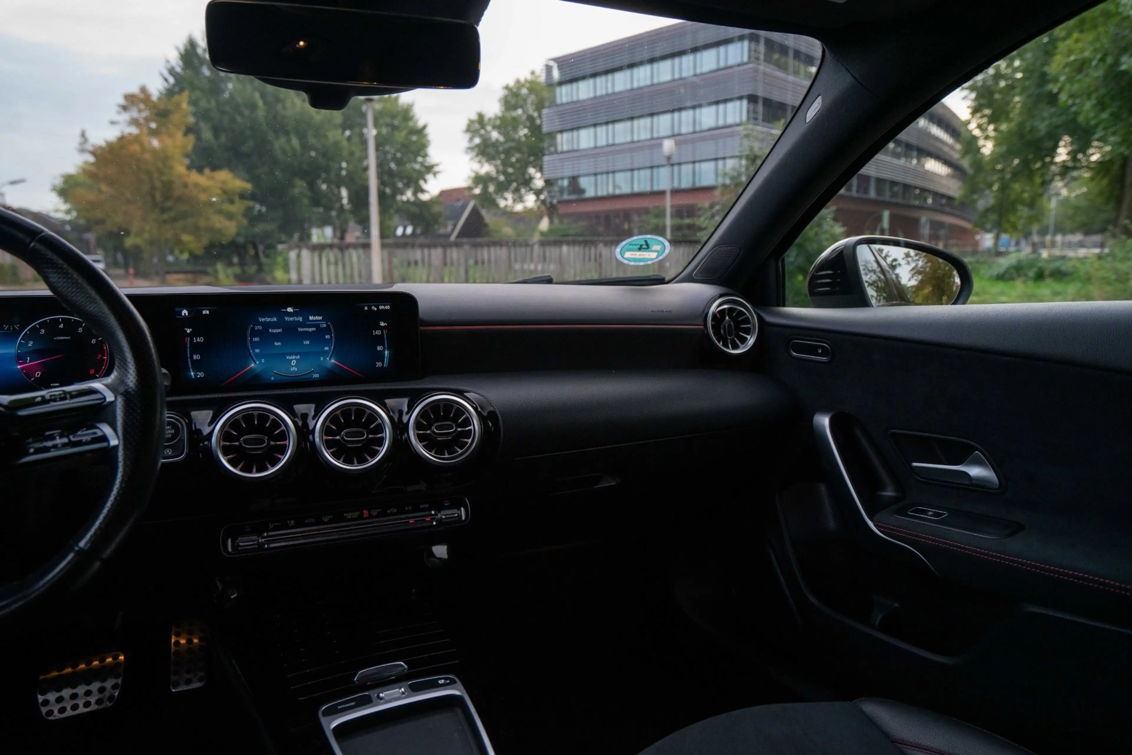 Mercedes-Benz A 180 AMG Line Automaat | Navigatie | CarPlay | Facelift — photo 29