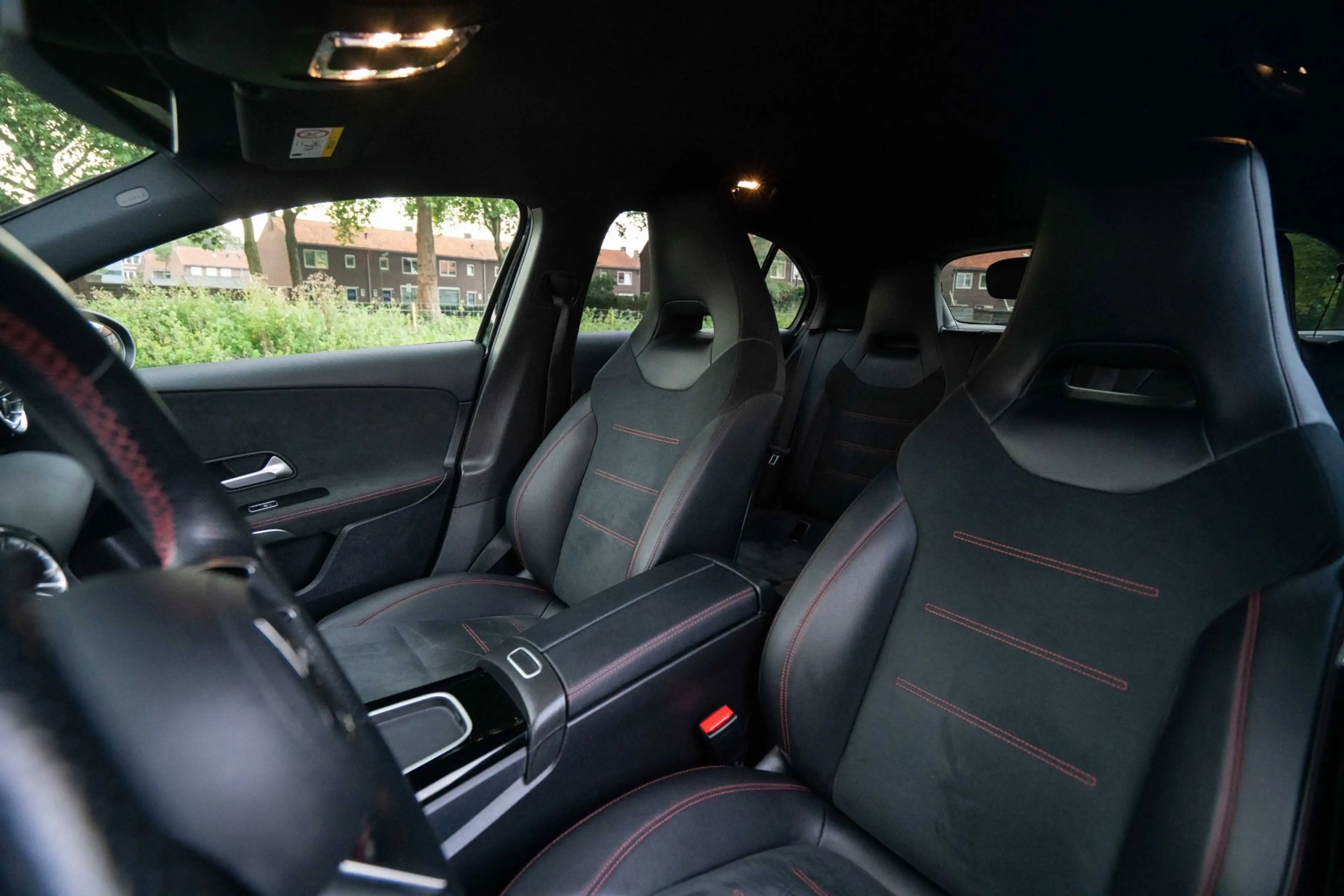 Mercedes-Benz A 180 AMG Line Automaat | Navigatie | CarPlay | Facelift — photo 12