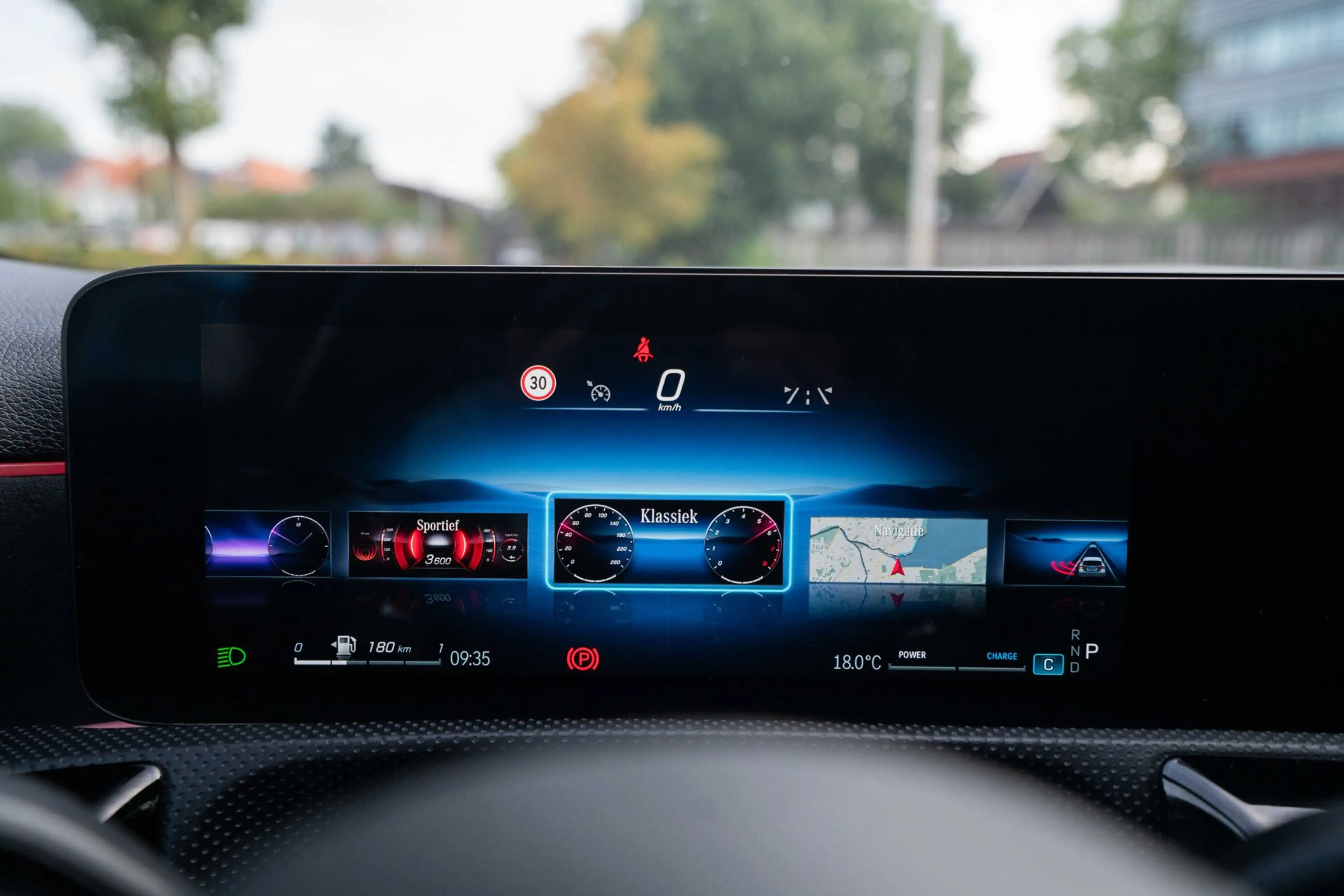 Mercedes-Benz A 180 AMG Line Automaat | Navigatie | CarPlay | Facelift — photo 21