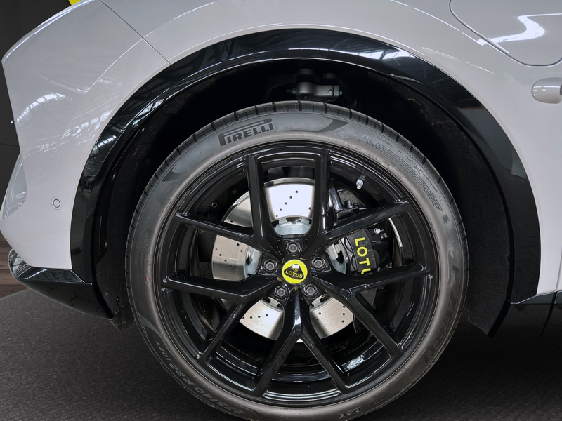 Lotus Eletre 600 GT SE *Lotus Leipzig* — photo 11