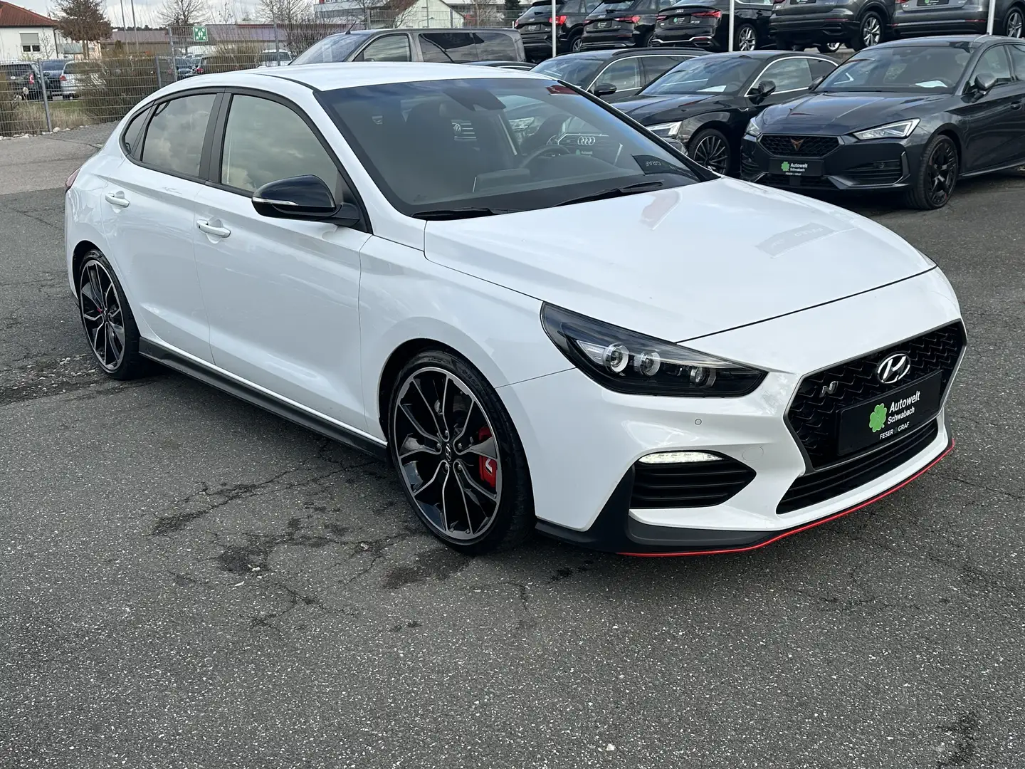 Hyundai i30 Fastback 2.0 T-GDI N Perfomance NAVI LED APP Weiß - 2