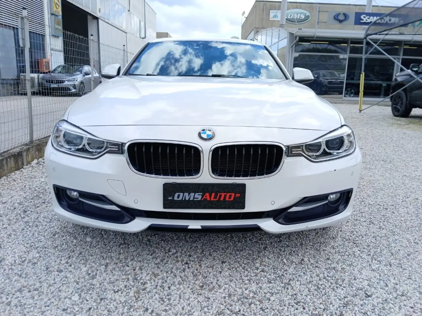 BMW 320 d Touring Sport Weiß - 2