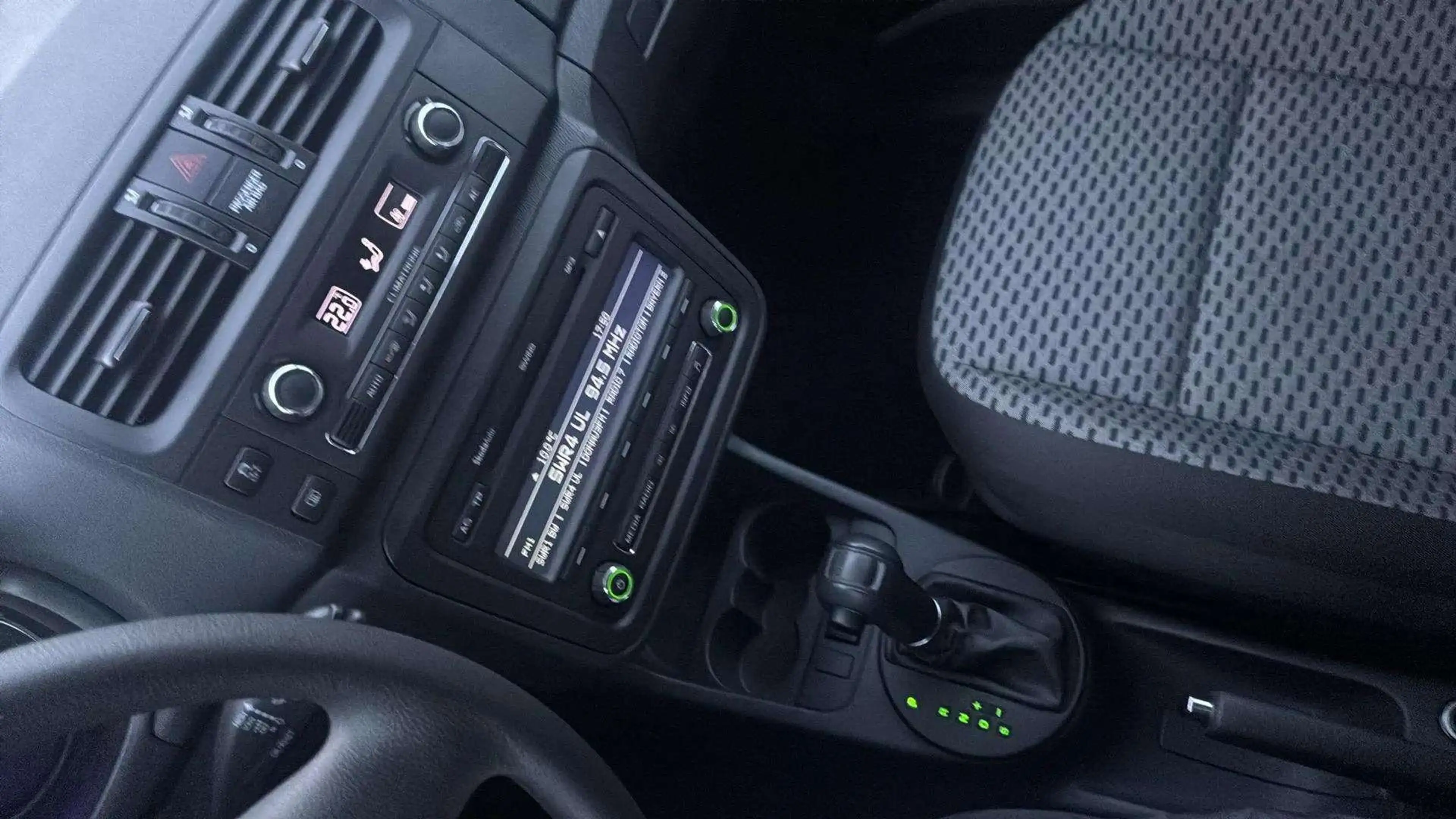 Skoda Roomster Ambition*Automatik*1.Hand*AHK*Tempomat* — photo 10