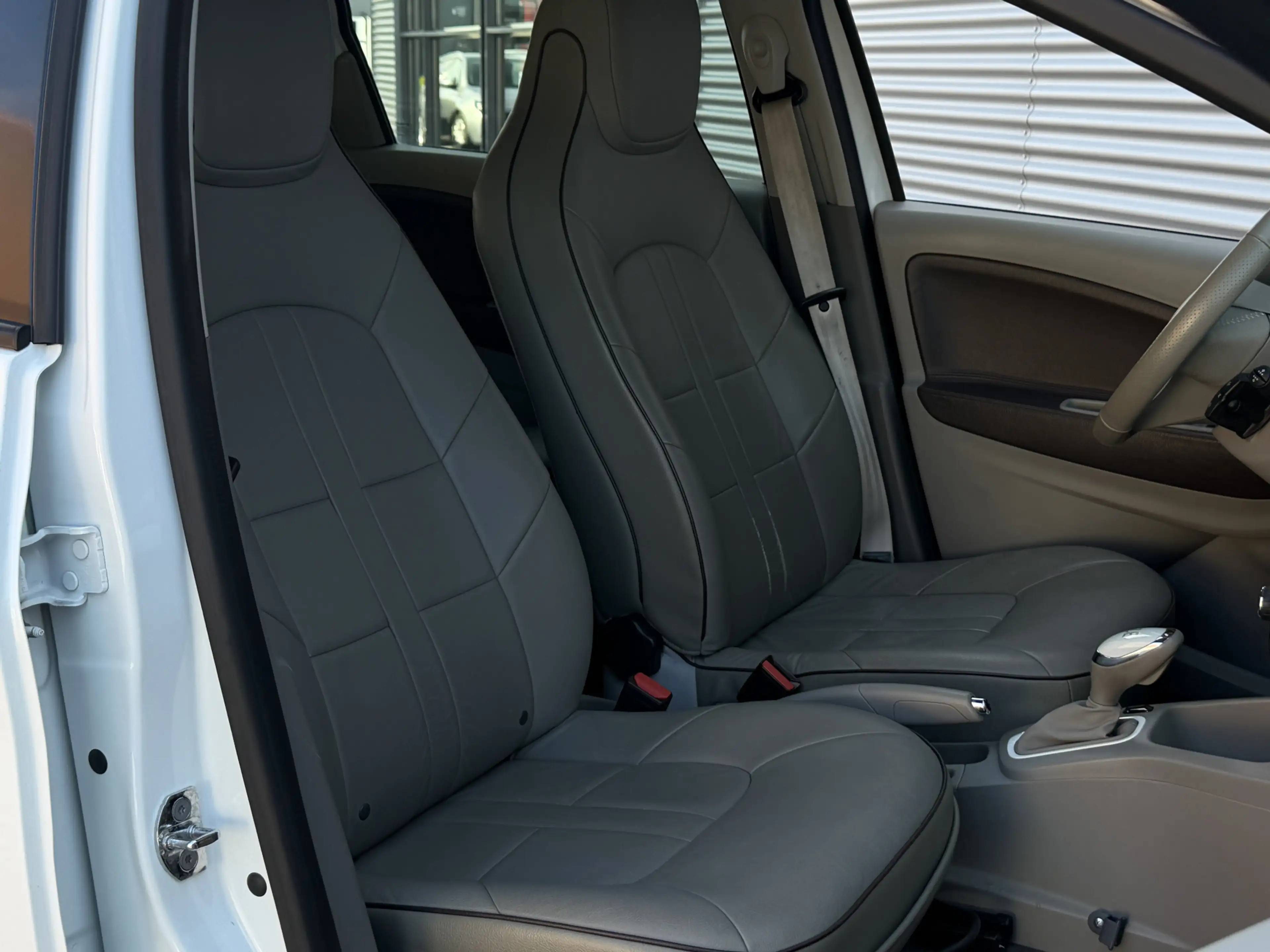 Renault ZOE Q210 Zen Quickcharge 22 kWh ( incl. Accu) I Leder — photo 9