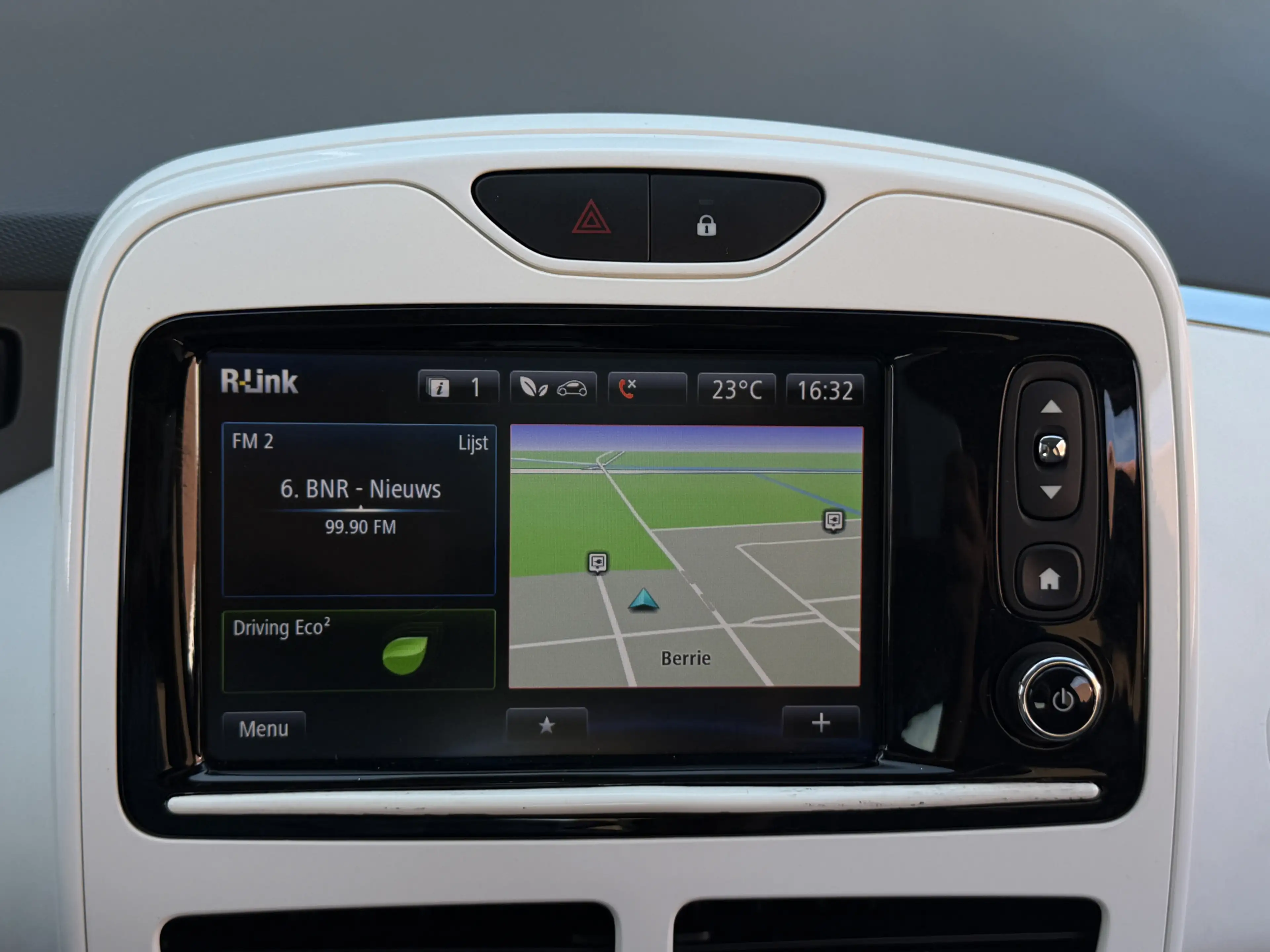 Renault ZOE Q210 Zen Quickcharge 22 kWh ( incl. Accu) I Leder — photo 12