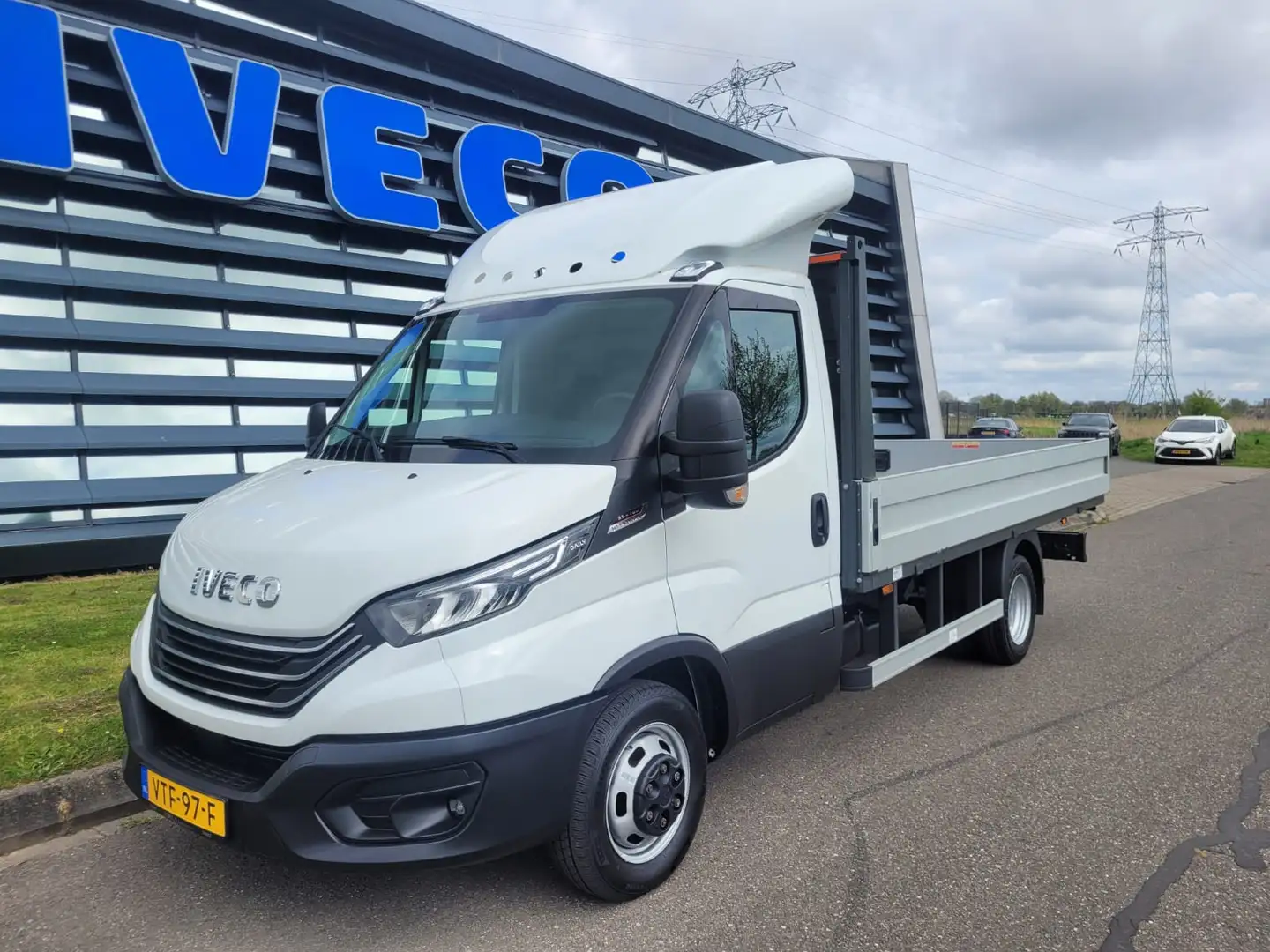 Iveco 35C16H3.0A8P pick up nieuwe fabrieksbak  4.100 mm bijela - 2