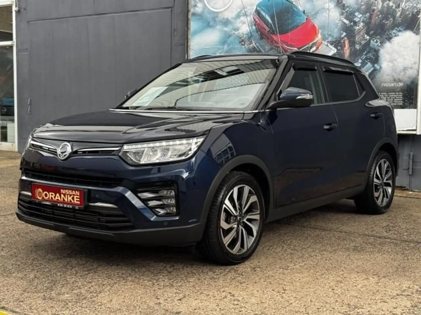 SsangYong Tivoli 1.5 T-GDi Sapphire Autom.*Navi*Alu*Leder Blau - 2