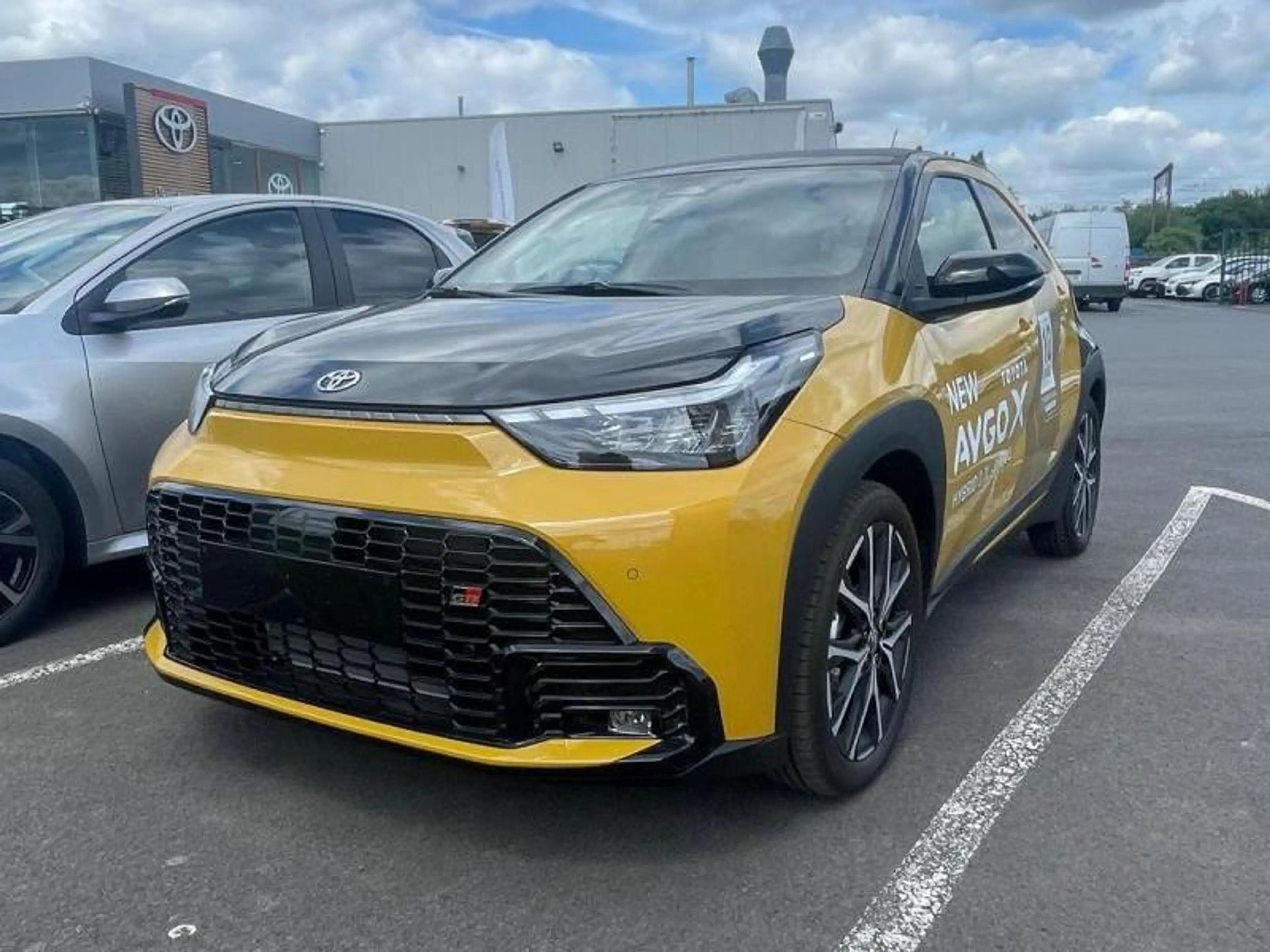 Toyota Aygo X gr sport — photo 7