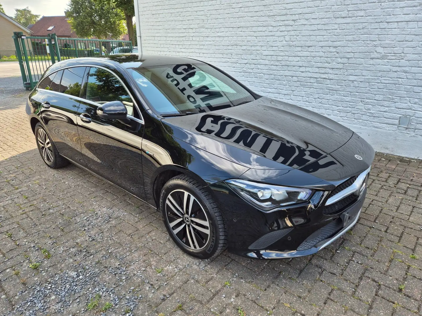 Mercedes-Benz CLA 250 CLA 250 e Shooting Brake 8G-DCT Zwart - 2