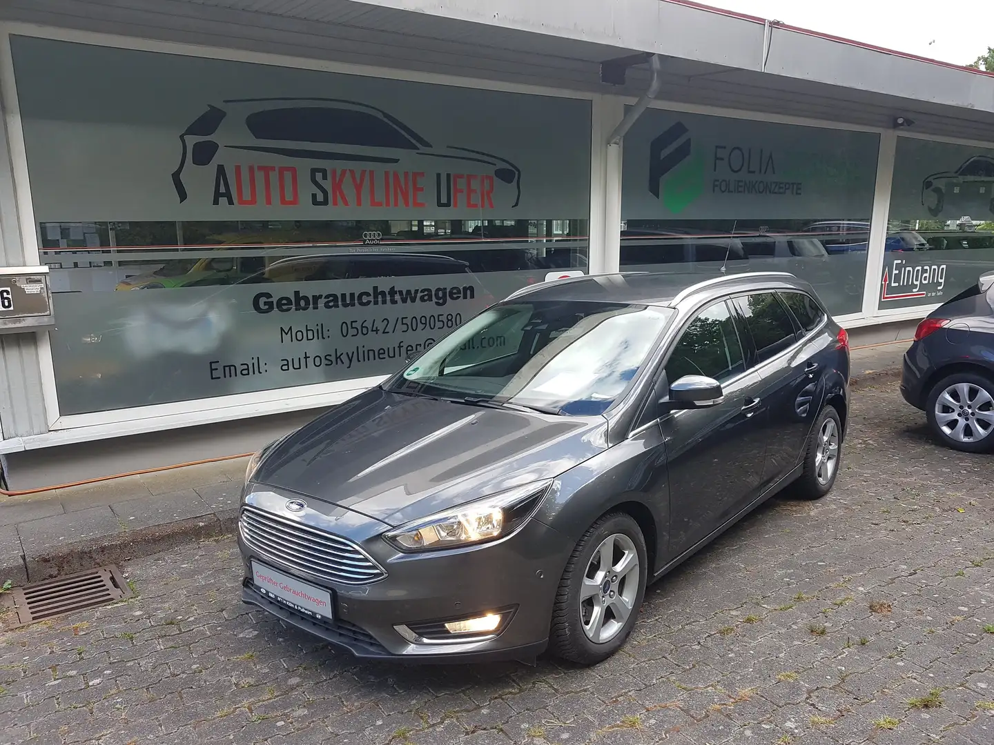 Ford Focus Titanium 1.5 150PS 2HAND+FORD CHECKHEFT+SH+LH+NAVI Grau - 1