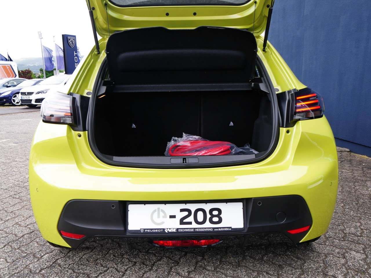 Peugeot 208