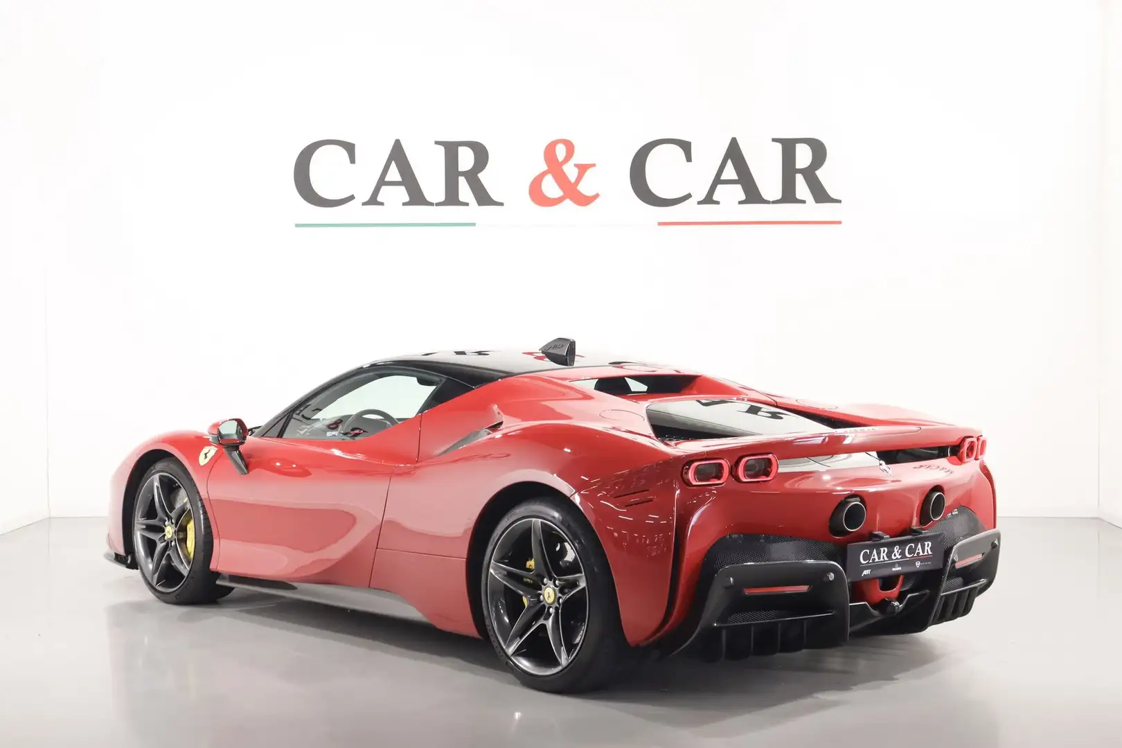 Ferrari SF90 Stradale Stradale Rosso - 2