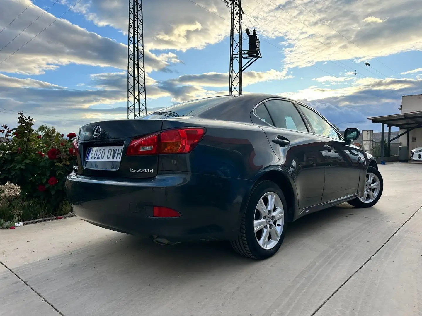 Lexus IS 220d Luxury 5 puertas - 2