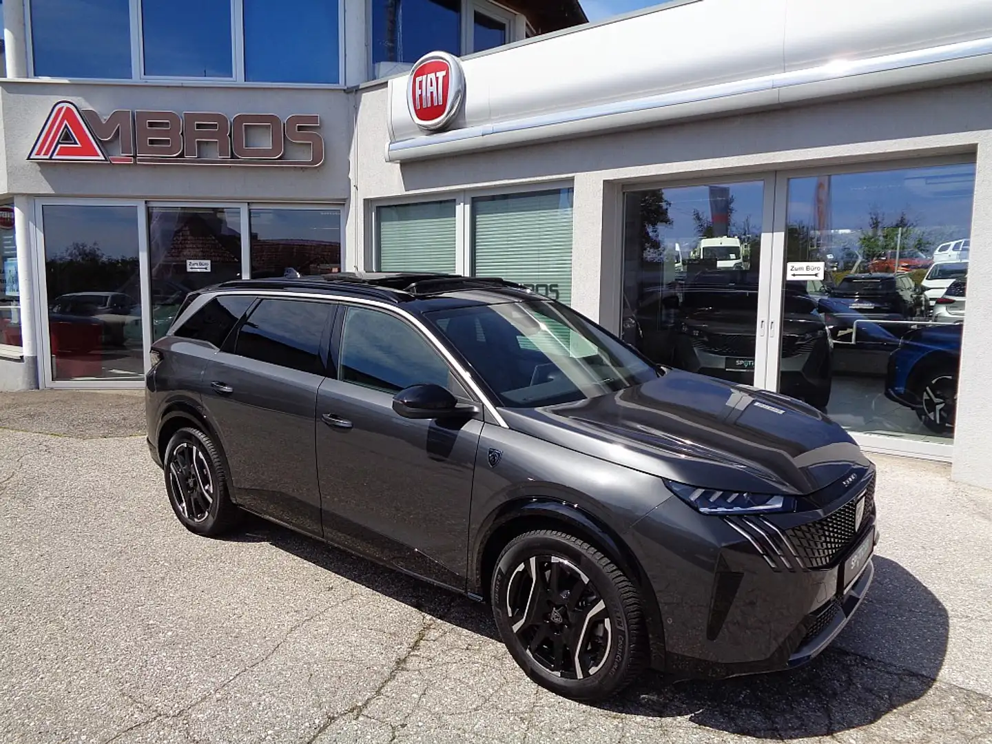 Peugeot 5008 Elektro 210 73kWh GT Grijs - 1