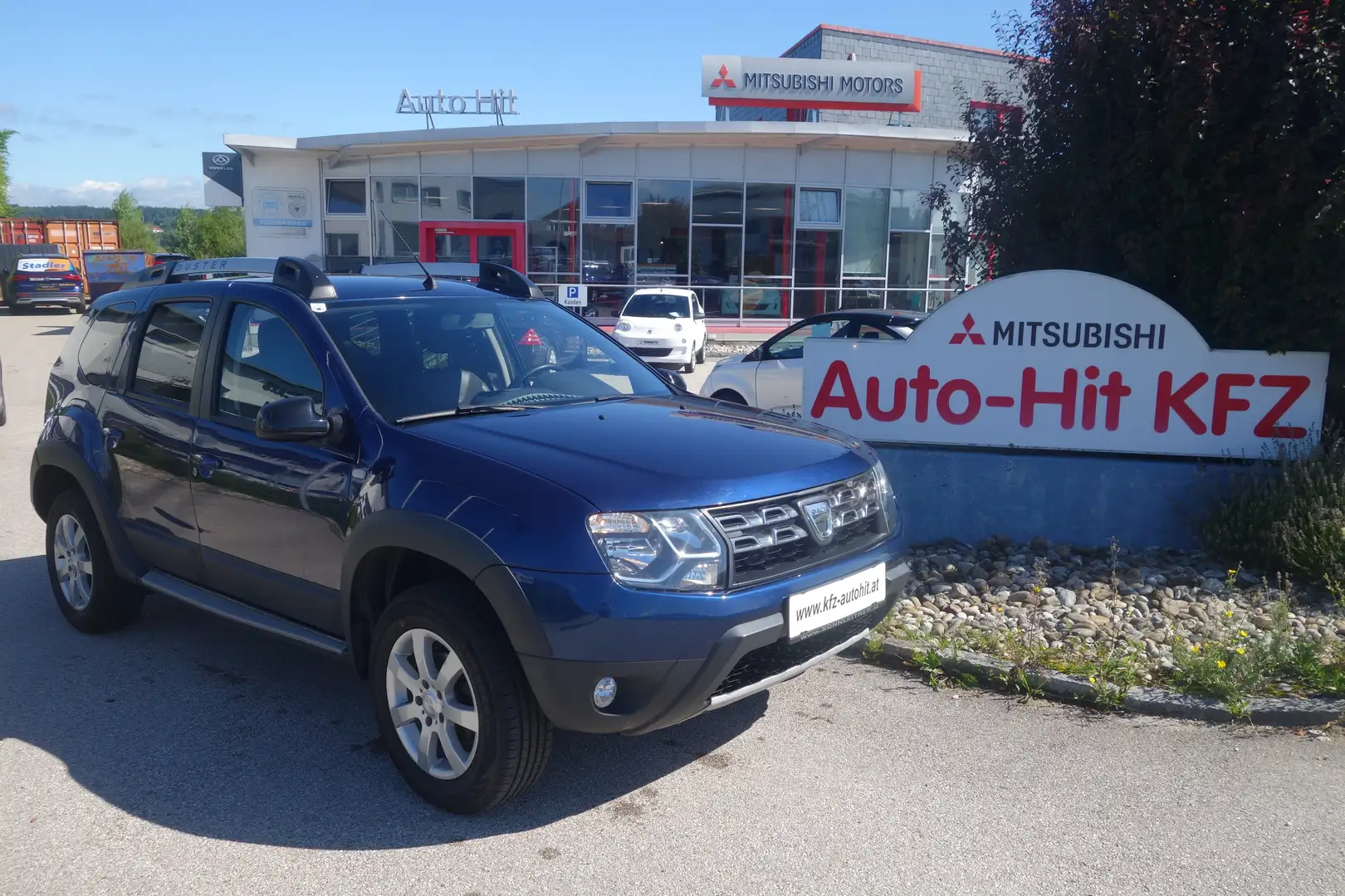 Dacia Duster Duster Sensation SCe 115***AHK/Kamera/8fach ALU*** Blau - 1