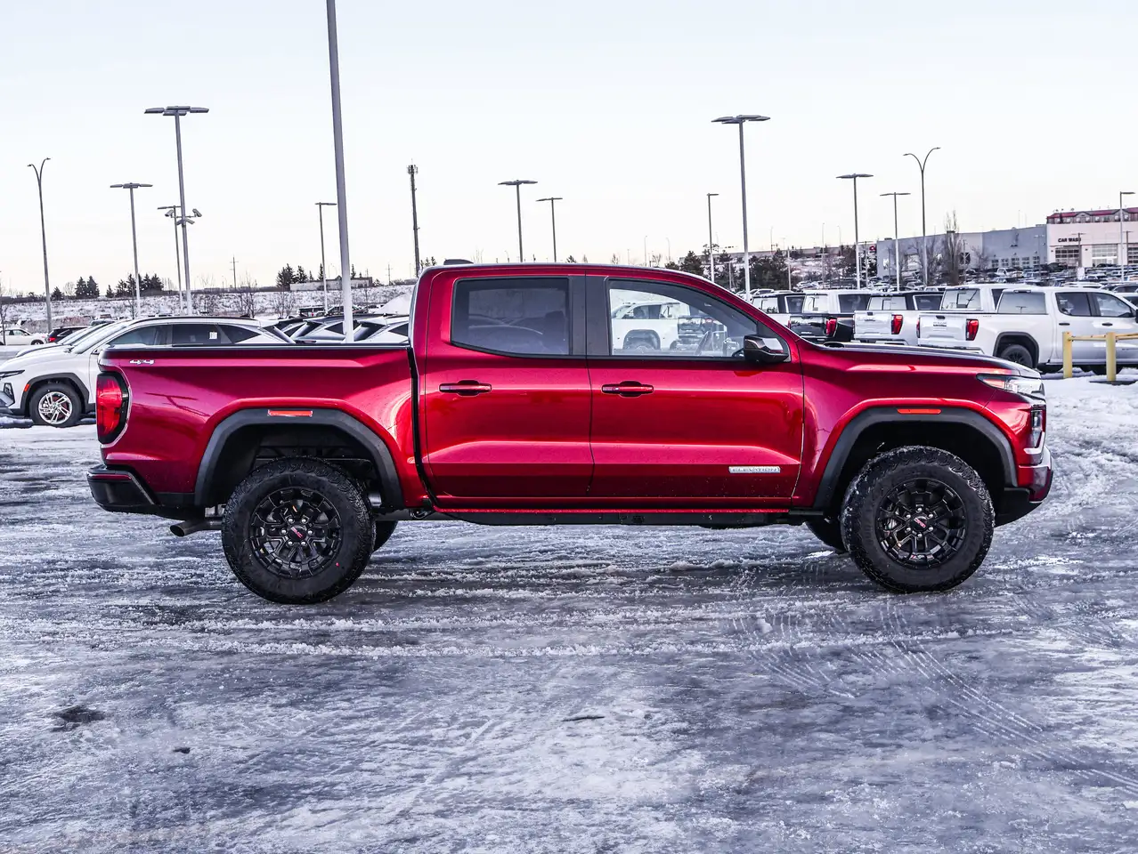 GMC Canyon снимка GMC Canyon