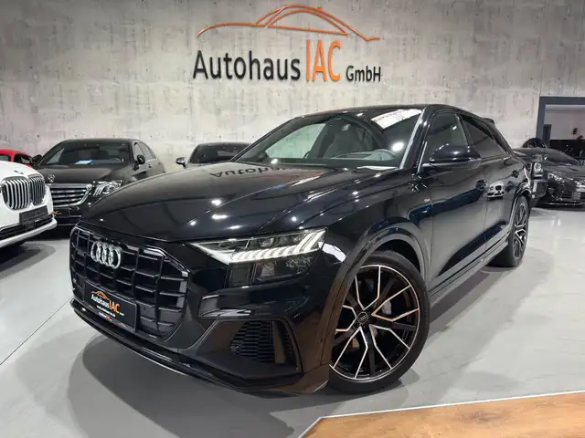 Audi Q8 55 TFSI/S line/PANO/SOFTCLOSE/RAUTE/MATRIX/HuD