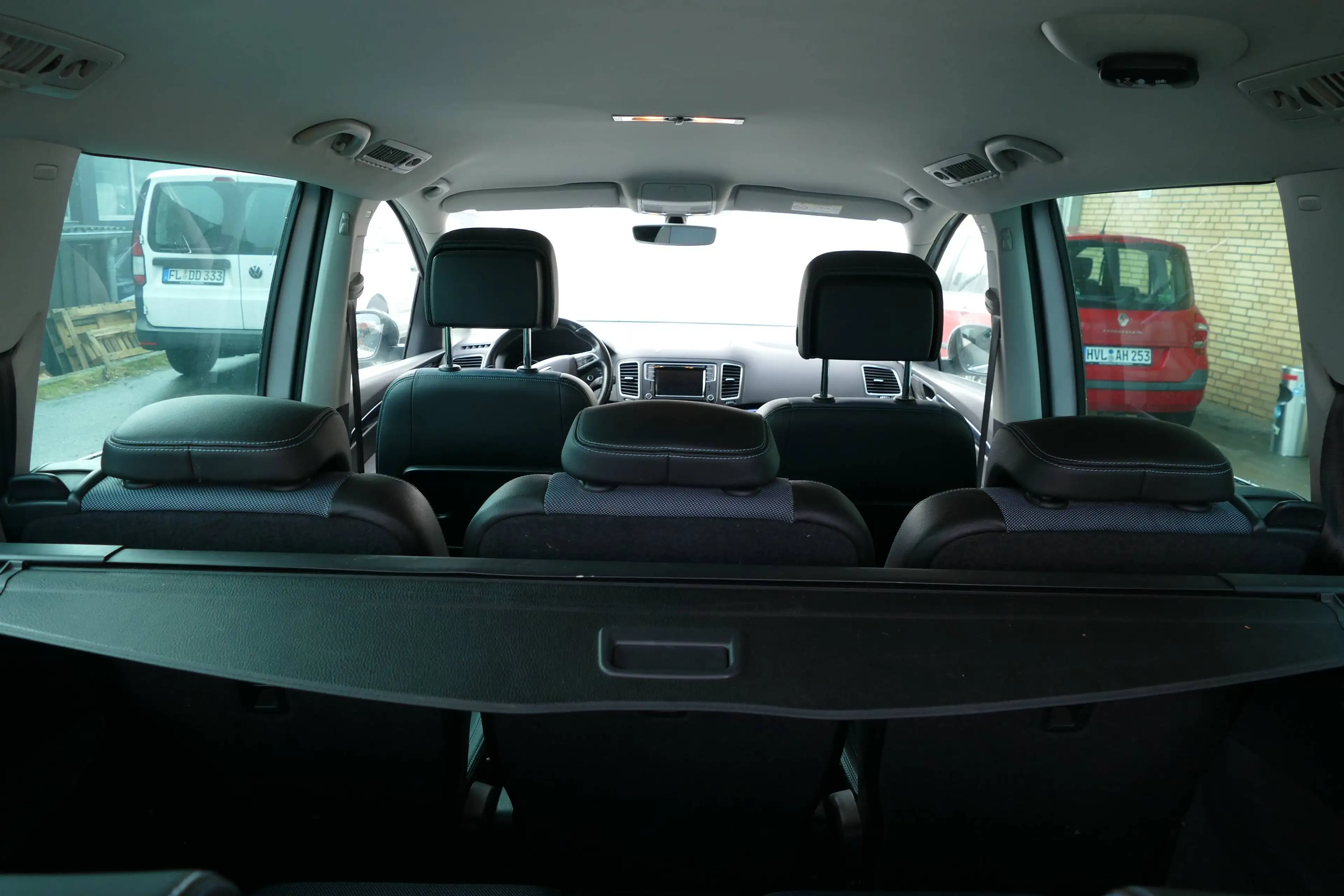 SEAT Alhambra 2.0 TDI DSG 7 Sitzer Navi Kamera AHK HU/AU 06/2027 — photo 11