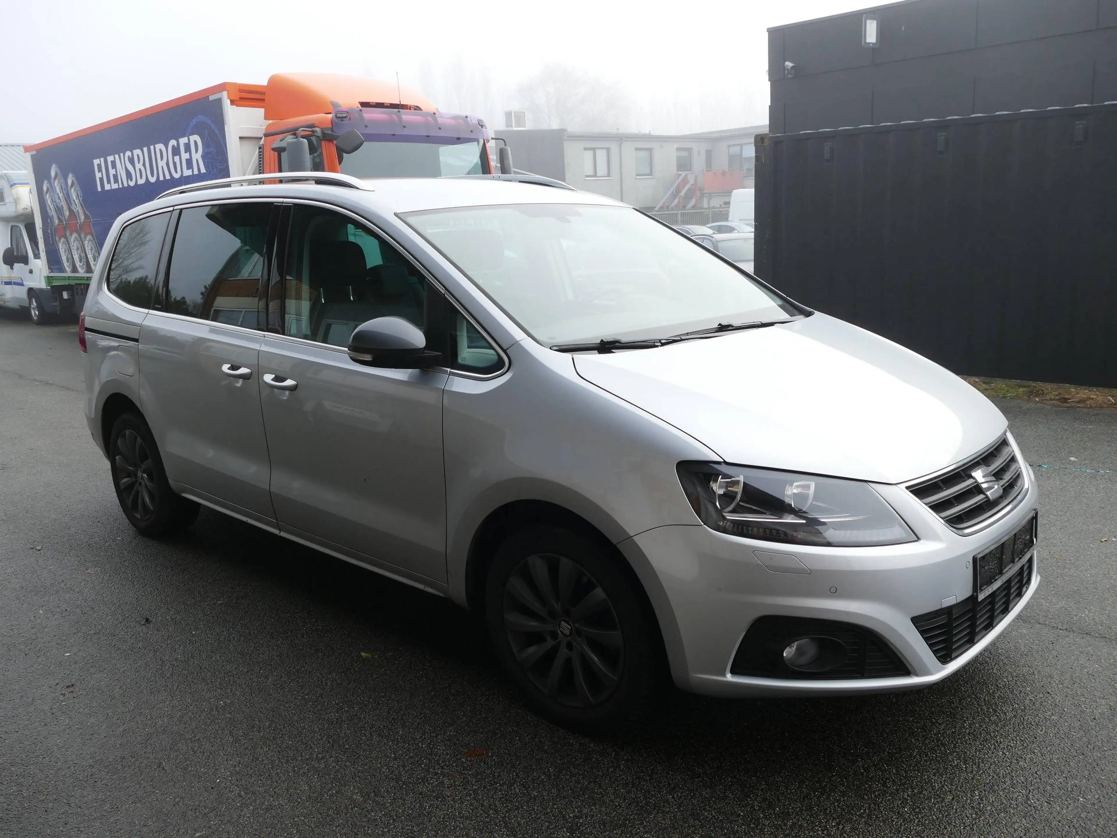 SEAT Alhambra 2.0 TDI DSG 7 Sitzer Navi Kamera AHK HU/AU 06/2027 — photo 2