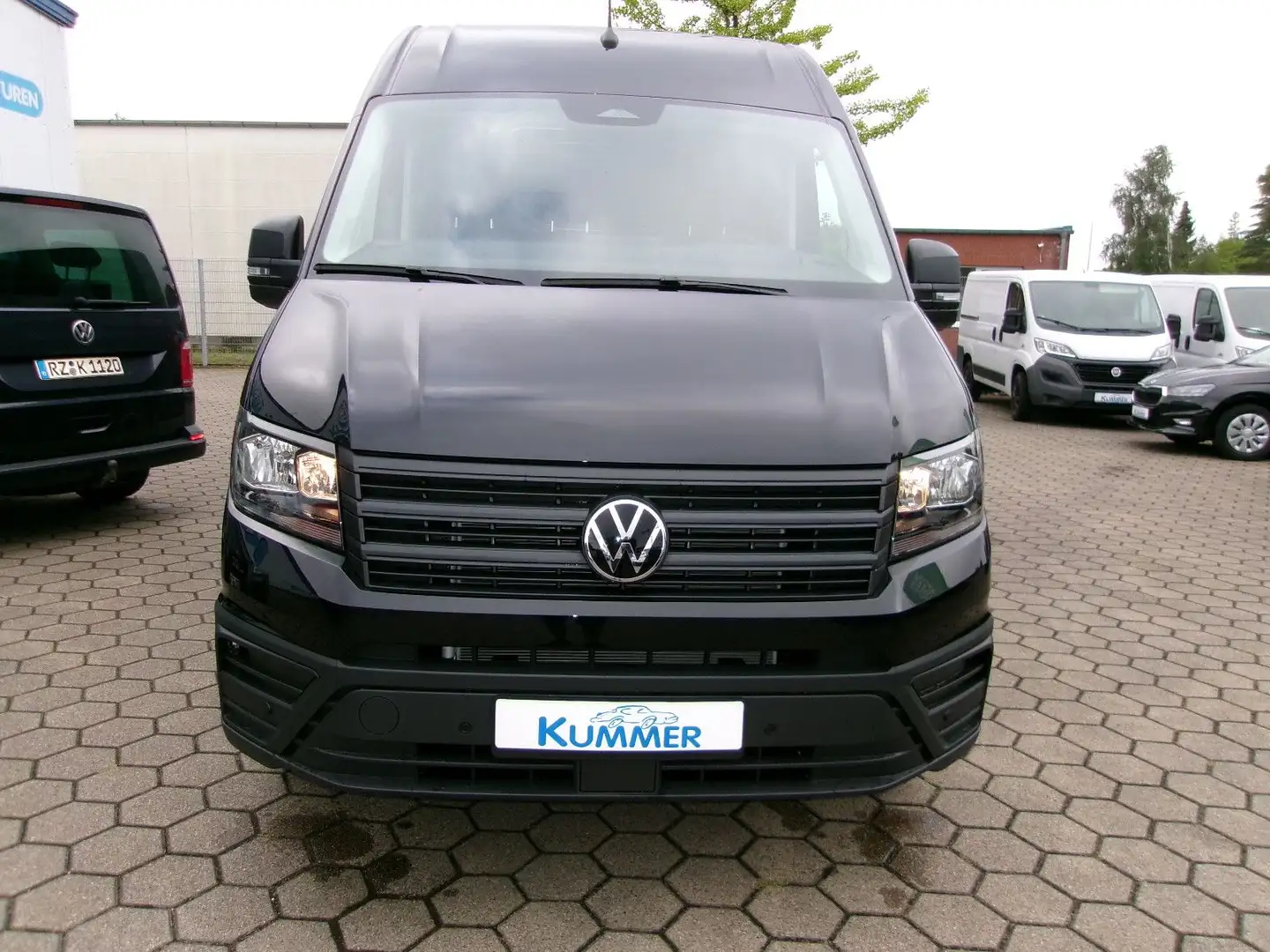 Volkswagen Crafter 35 2,0TDI DSG AHK 2xSchiebetüren Schwarz - 2