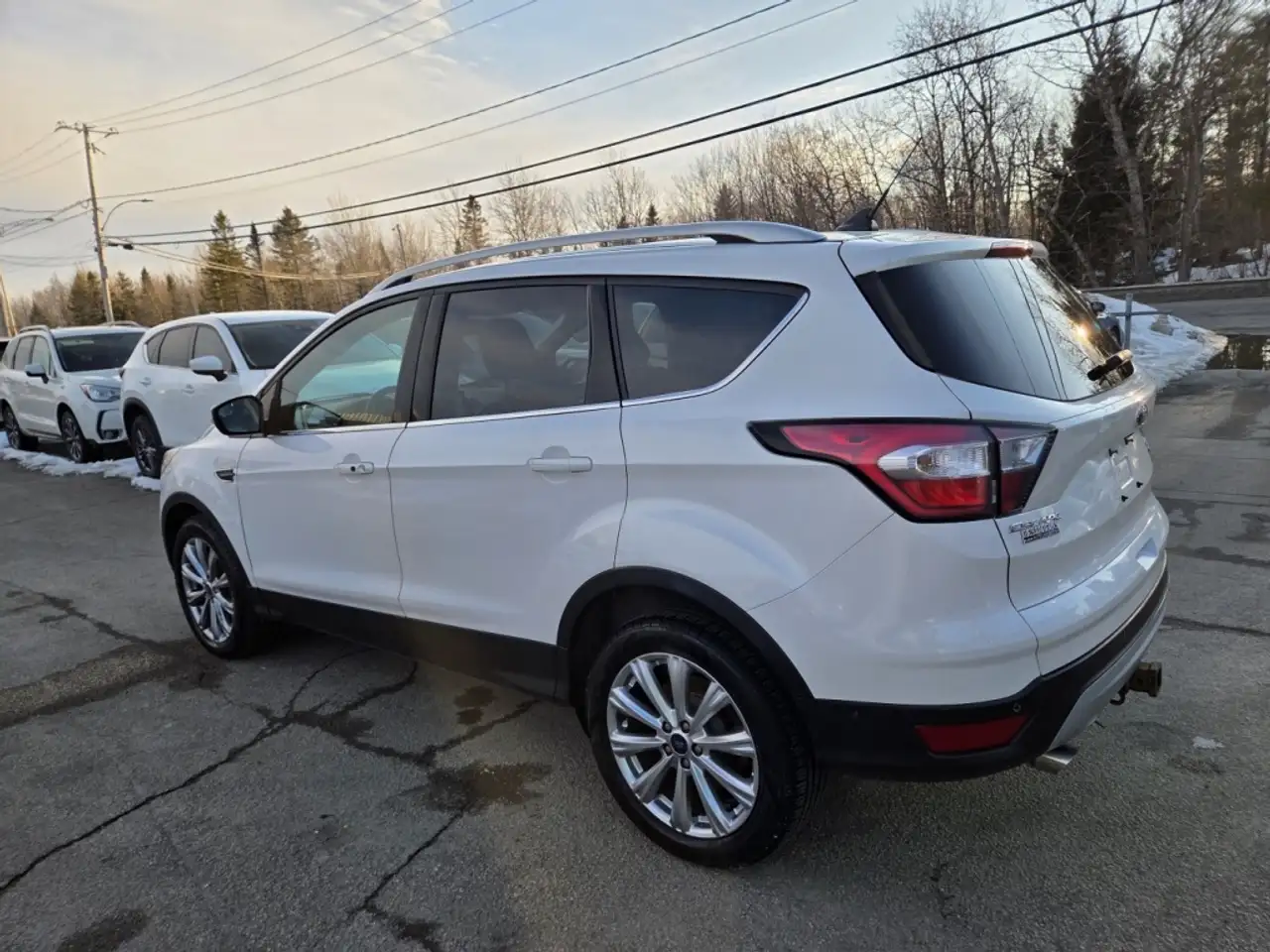 Ford Escape снимка Ford Escape