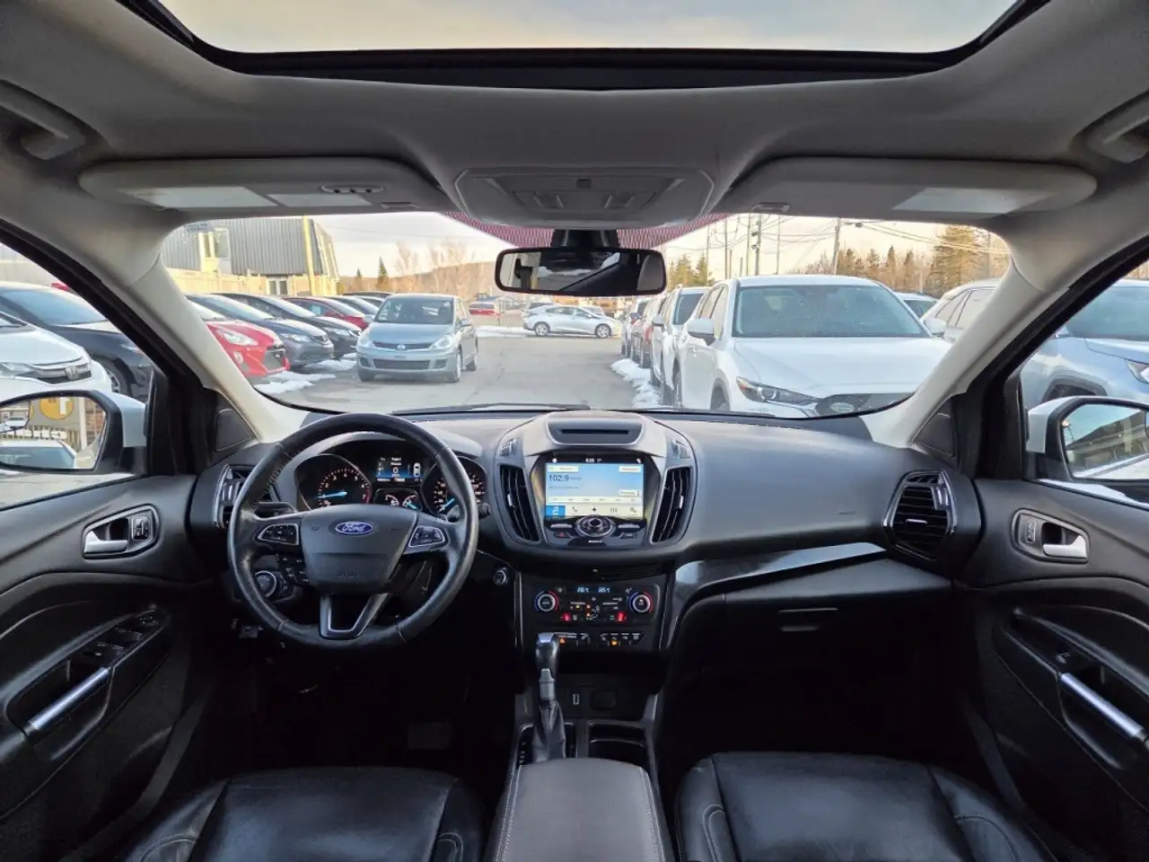 Ford Escape снимка Ford Escape
