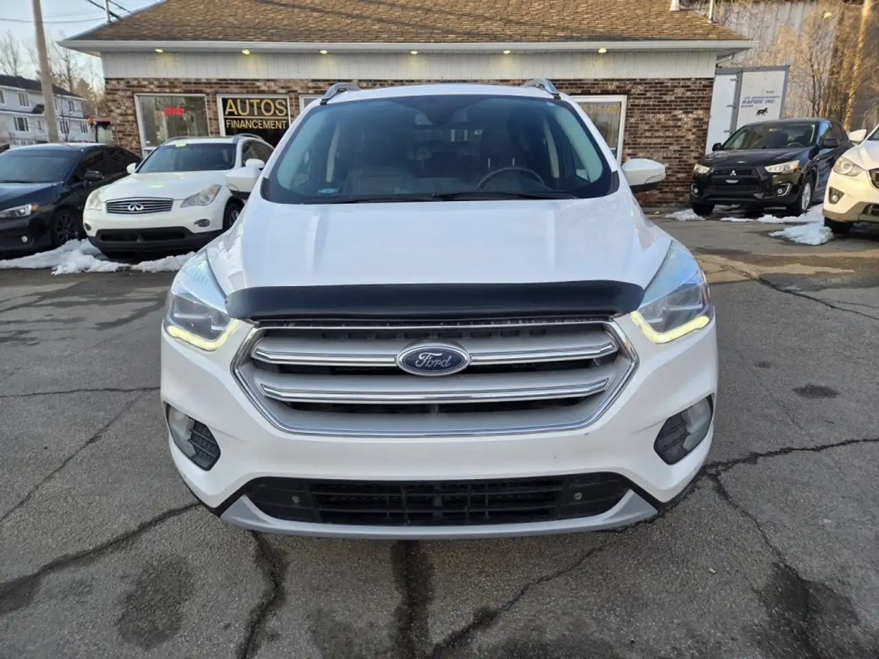 Ford Escape снимка Ford Escape