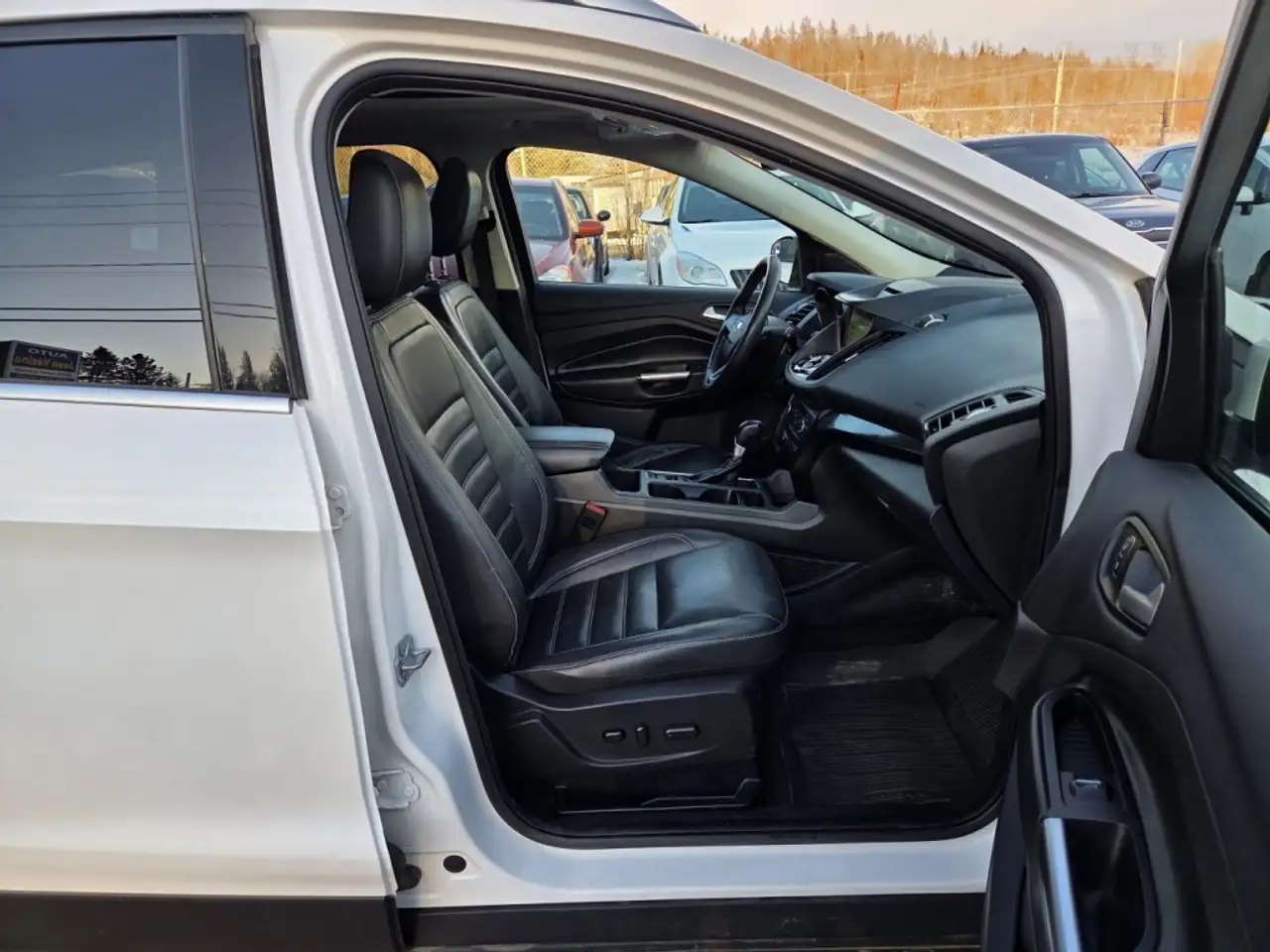 Ford Escape снимка Ford Escape