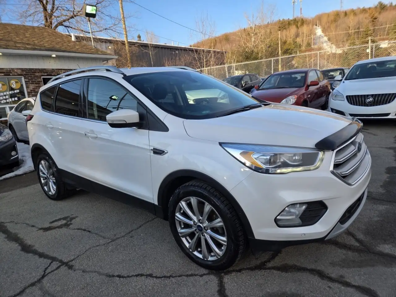Ford Escape снимка Ford Escape