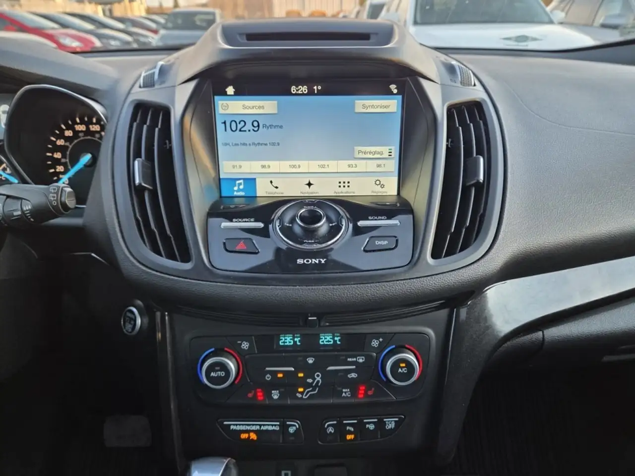 Ford Escape снимка Ford Escape