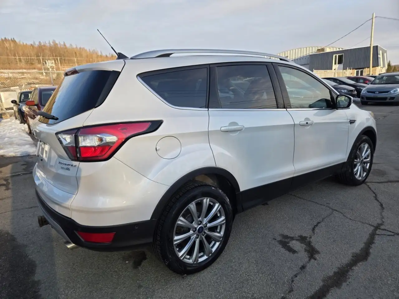 Ford Escape снимка Ford Escape