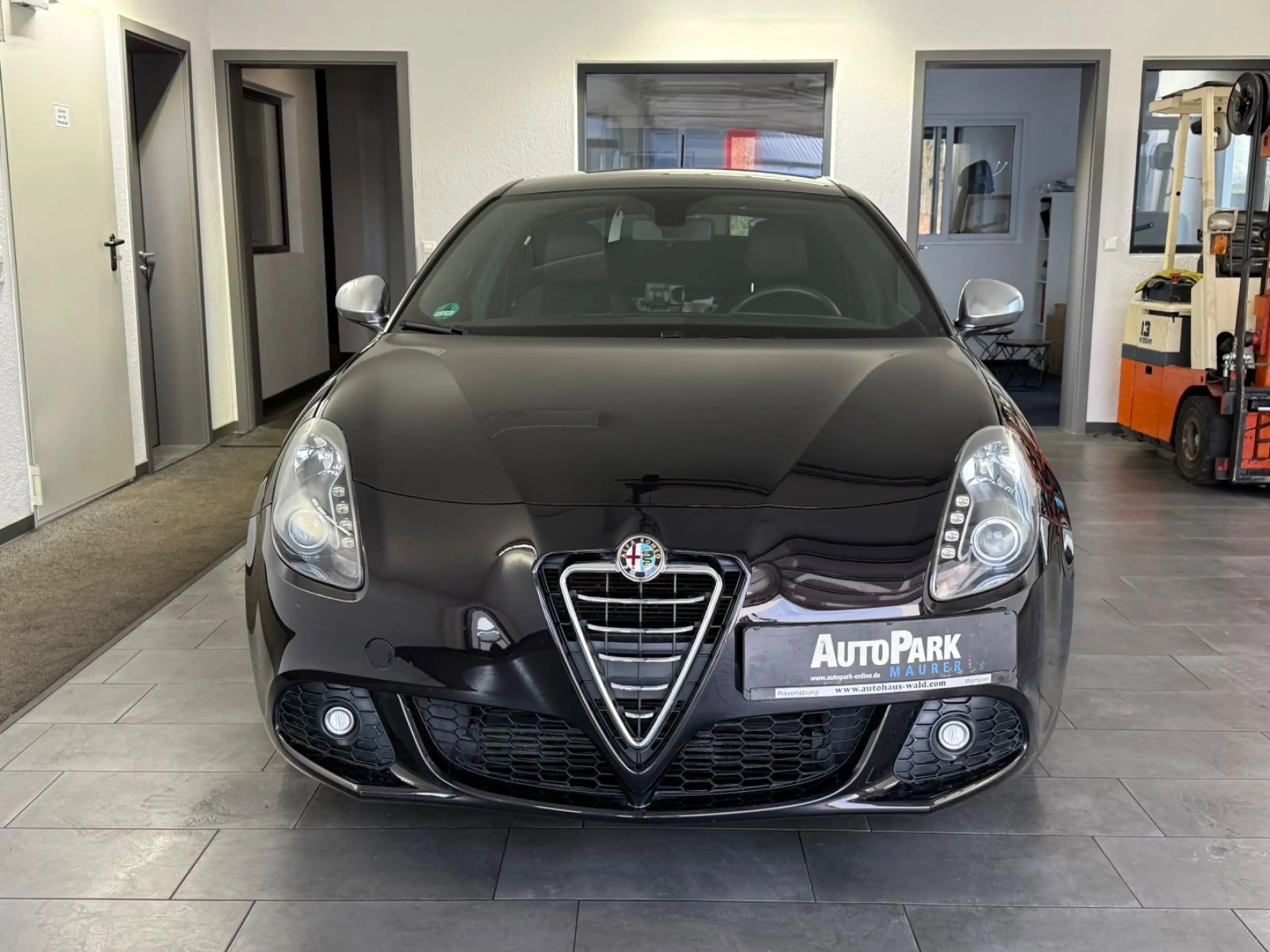 Alfa Romeo Giulietta Quadrifoglio Verde*SHZ*PDC*HU Neu — photo 4