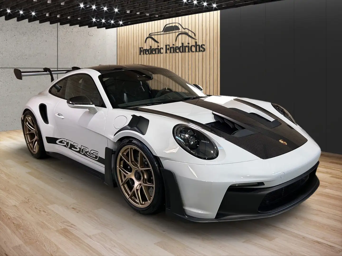 Porsche 992 GT3 RS Weissach-Paket PTS Carbon Grau - 2