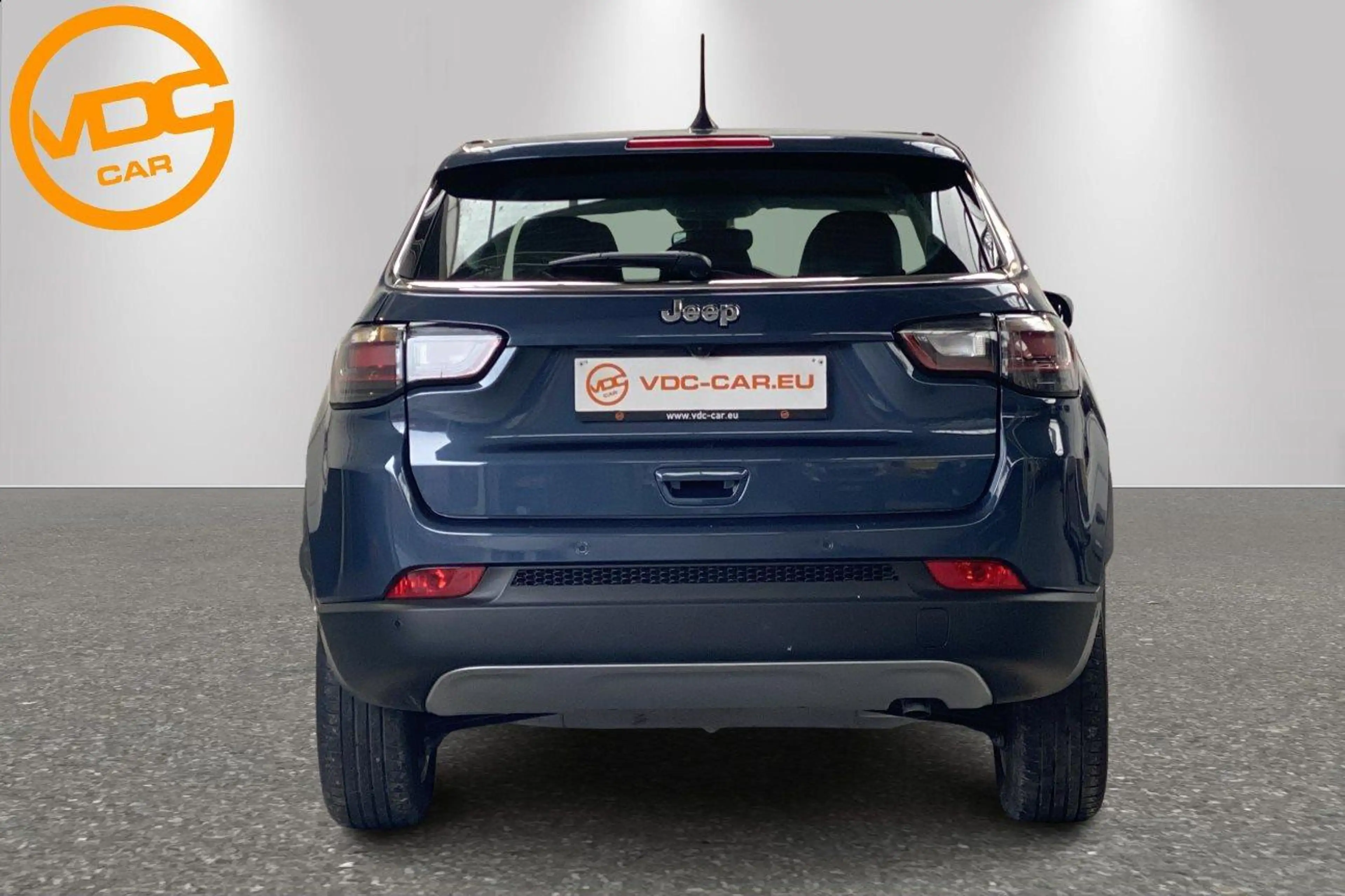 Jeep Compass ALTITUDE e-HYBRID — photo 7