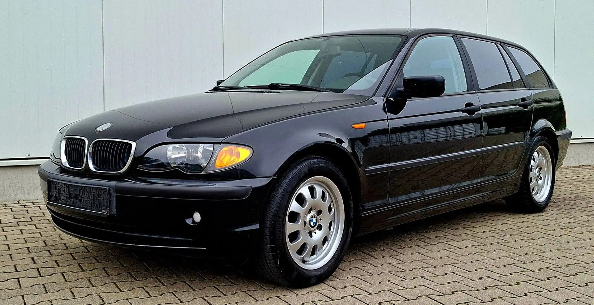 BMW 320 Touring 320d Schwarz - 2