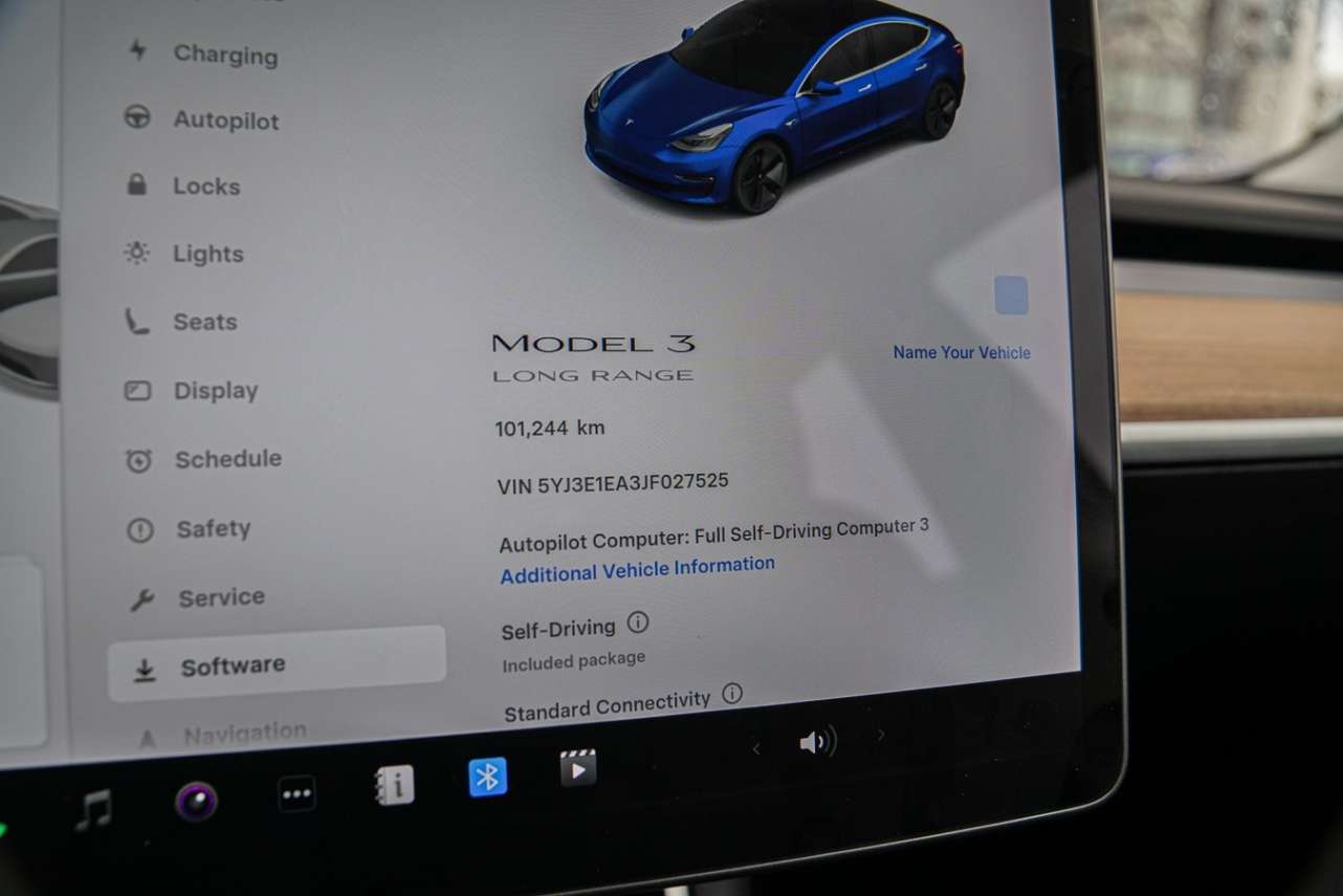 2018 Tesla Model 3 LONG RANGE thumb 17