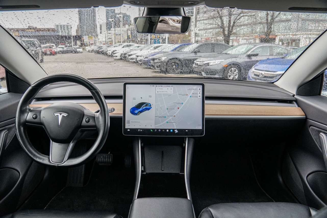 2018 Tesla Model 3 LONG RANGE thumb 12