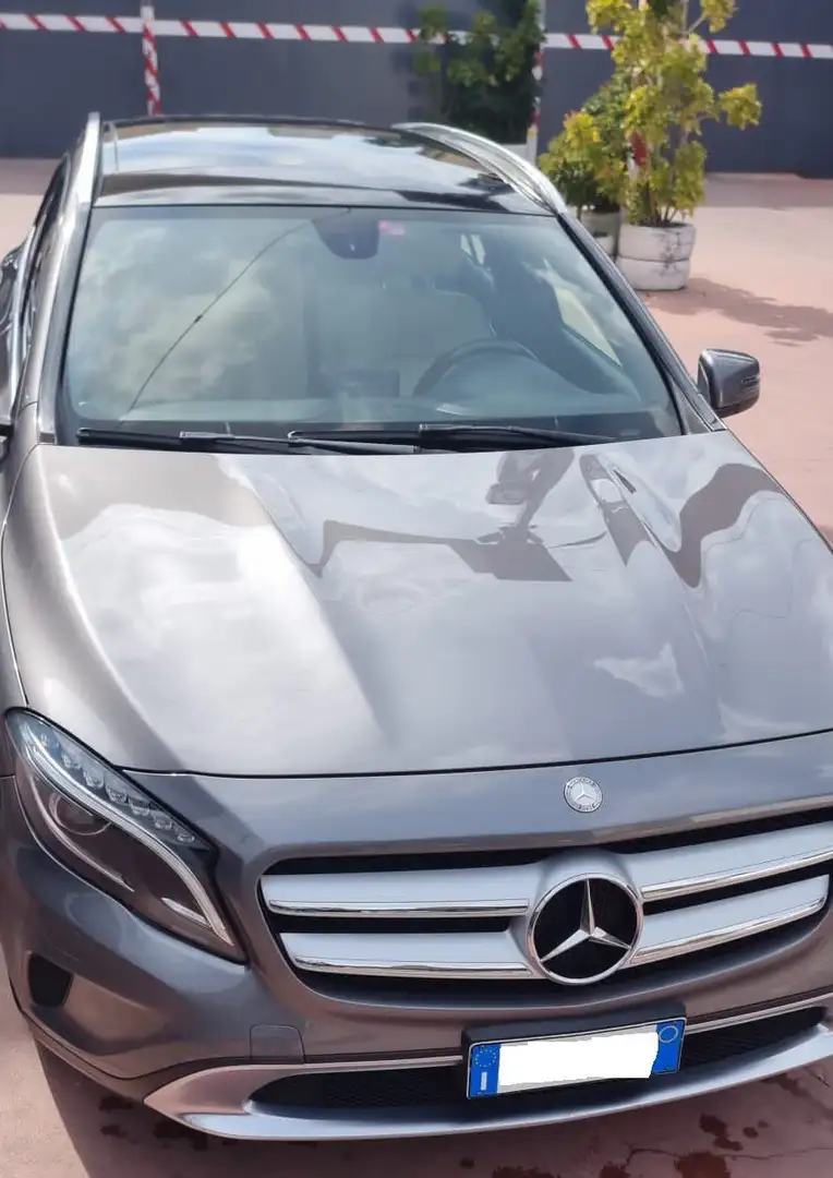 Mercedes-Benz GLA 220 GLA-X156 2014 d (cdi) Executive 170cv auto Gris - 2