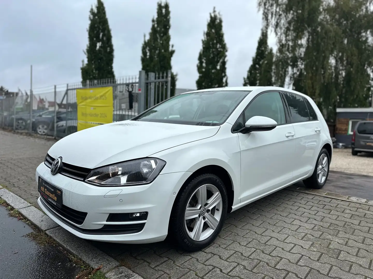 Volkswagen Golf Comfortline,AUTOMATIK,65.TKM,NAVI,VW SCHECKHEFT !! Blanc - 1