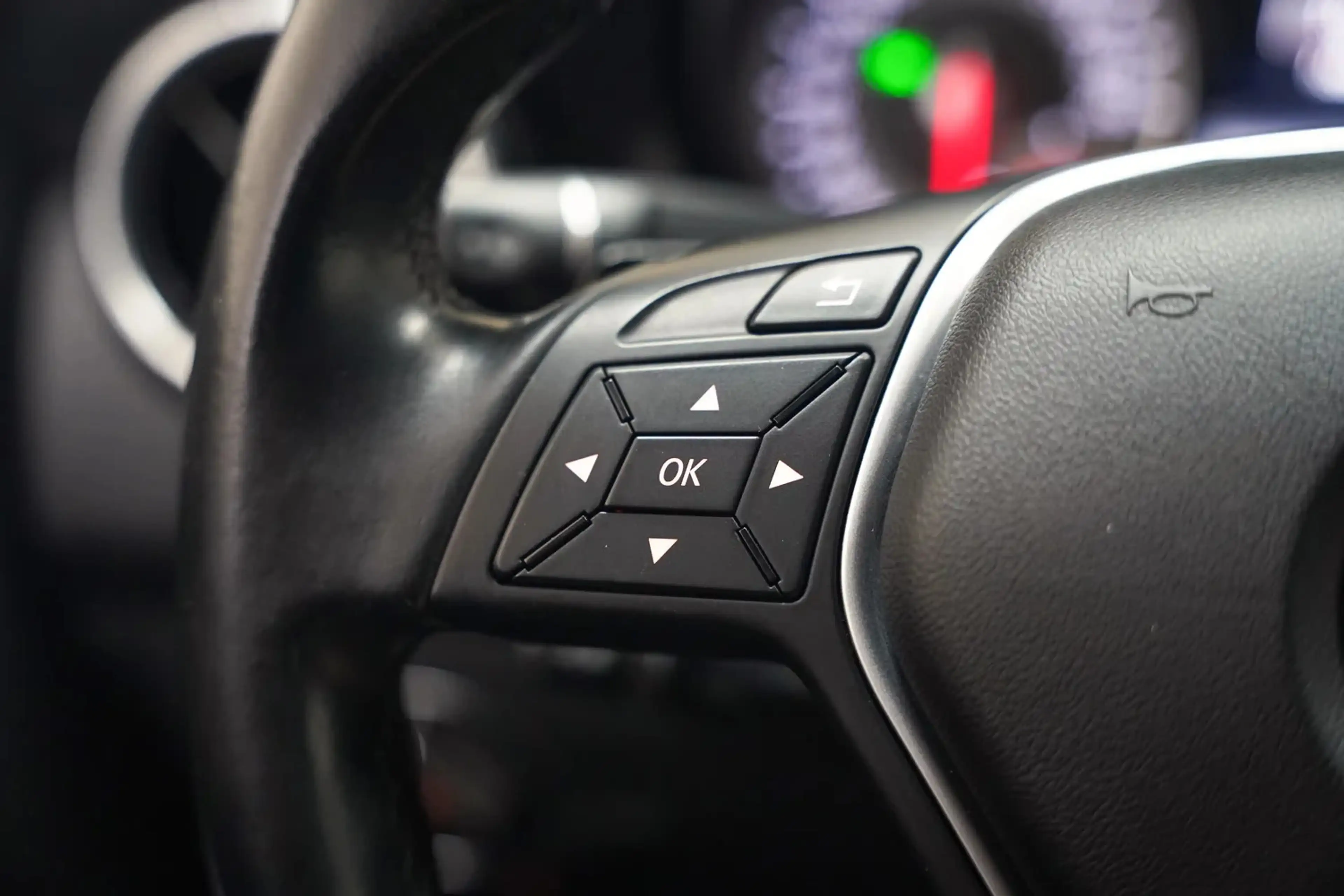 Mercedes-Benz CLA 200 Ambition Aut. [ Cruise control Climate control Led — photo 15