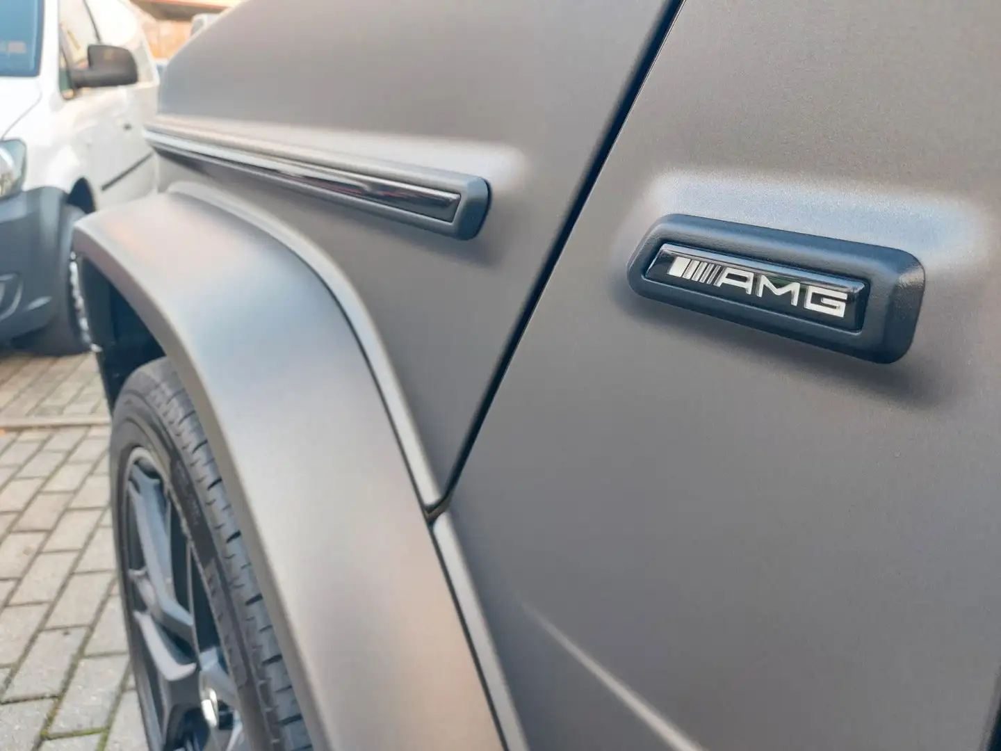 Mercedes-Benz G 63 AMG G Station Massage Distronic 360° Nappa Grau - 2