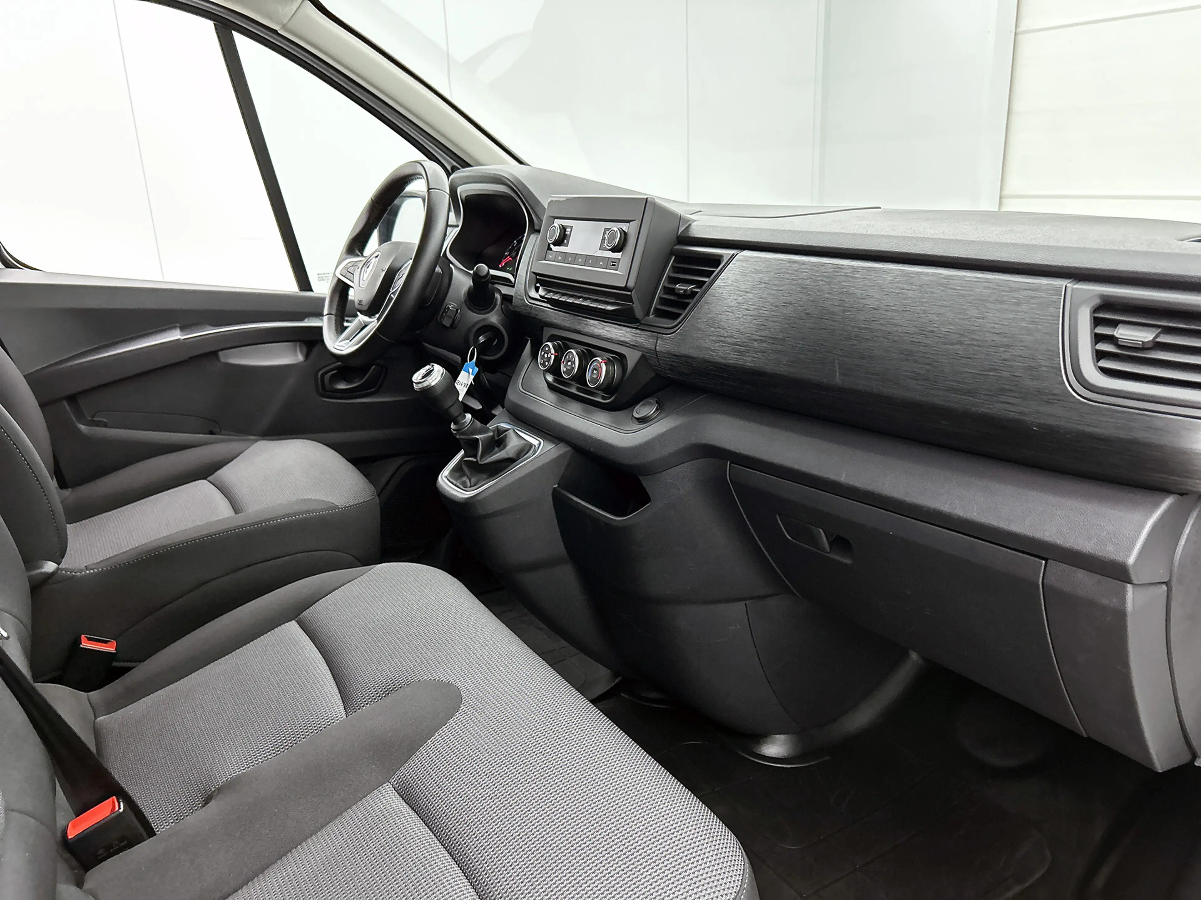 Renault Trafic 2.0 dCi 110 T27 L1H1 Koel/Vries -20, Dag/Nacht, Ai — photo 4