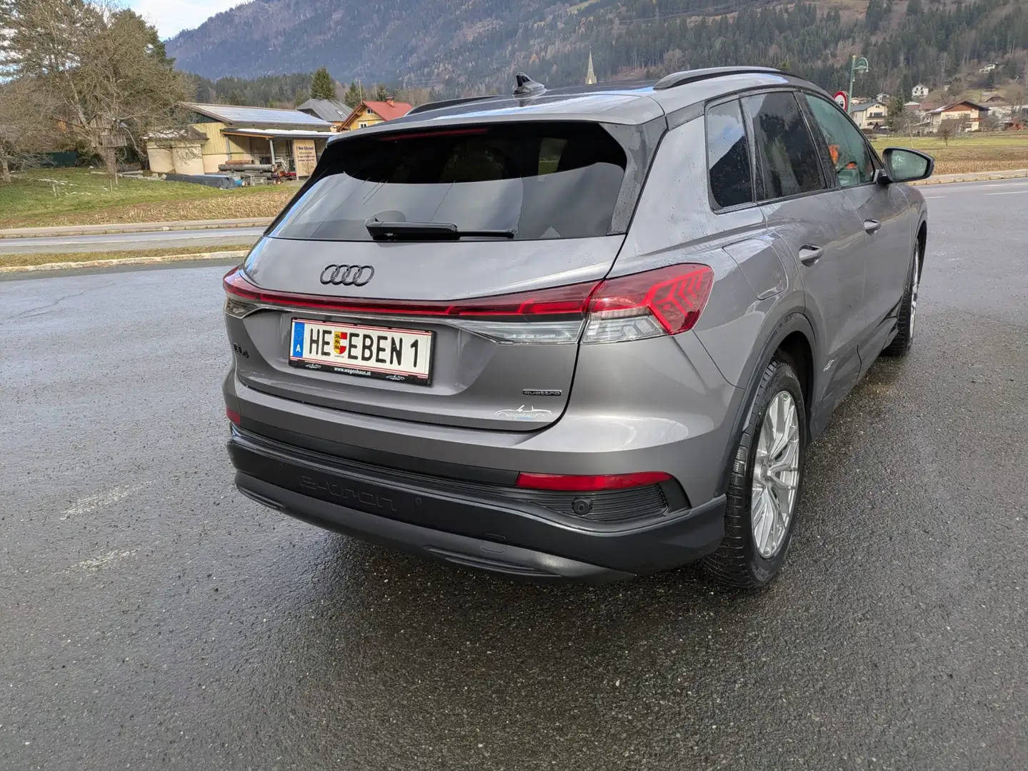 Audi Q4 e-tron Q4 50 e-tron quattro 220kW 82kWh Grau - 2