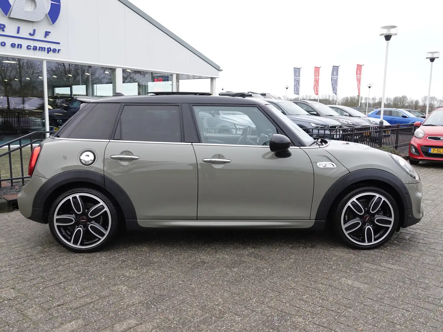MINI Cooper S Mini 2.0 192PK Knightsbridge AUT. VOL LEER | PANO Gris - 2