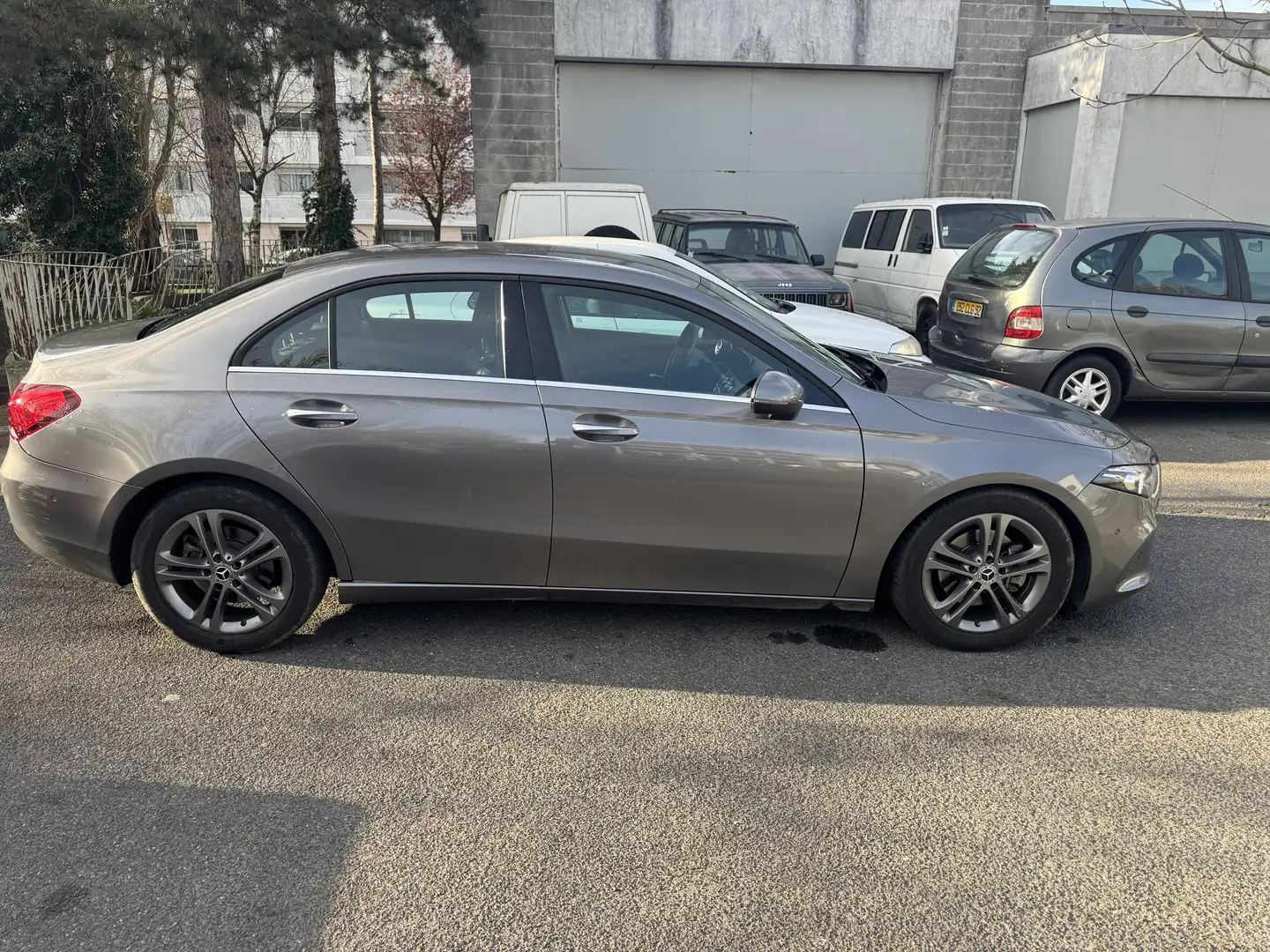 Mercedes-Benz A 200 Classe 7G-DCT Business Line - 2