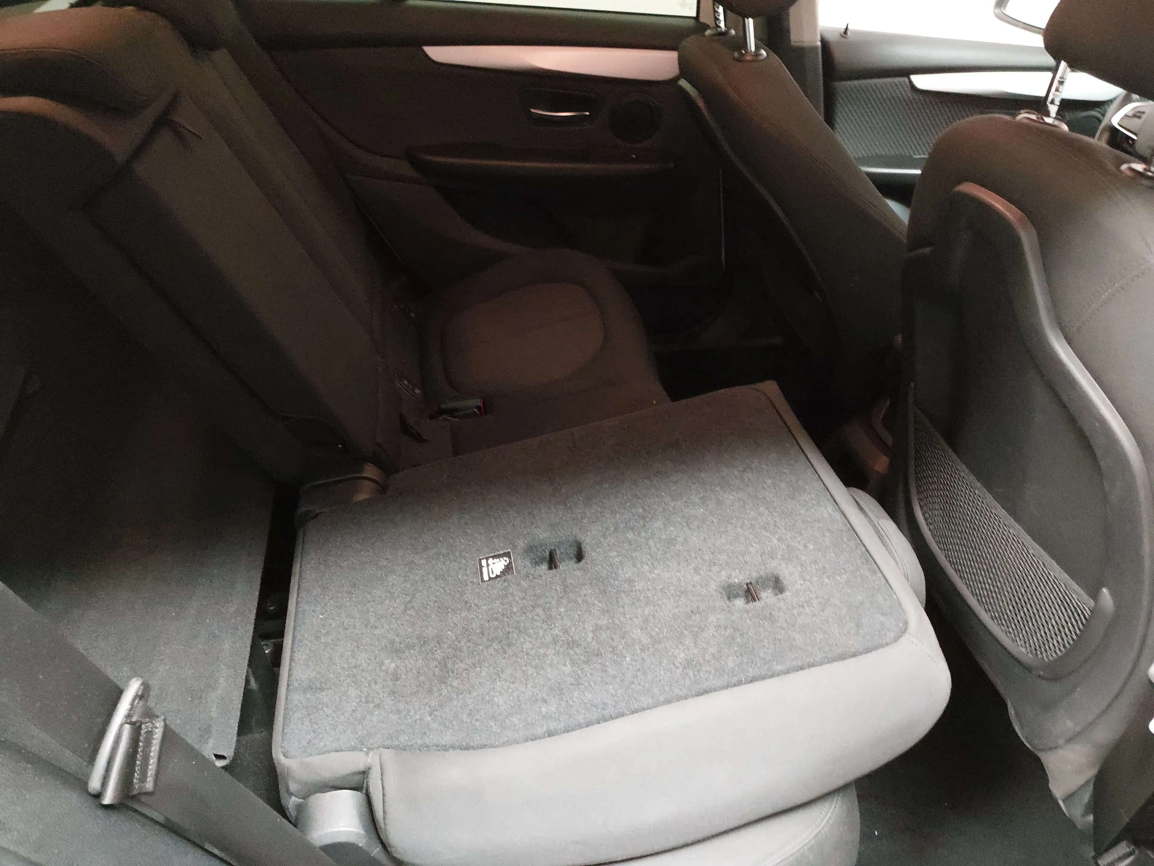 BMW 216 216 Gran Tourer Navi PDC AHK Shz — photo 11