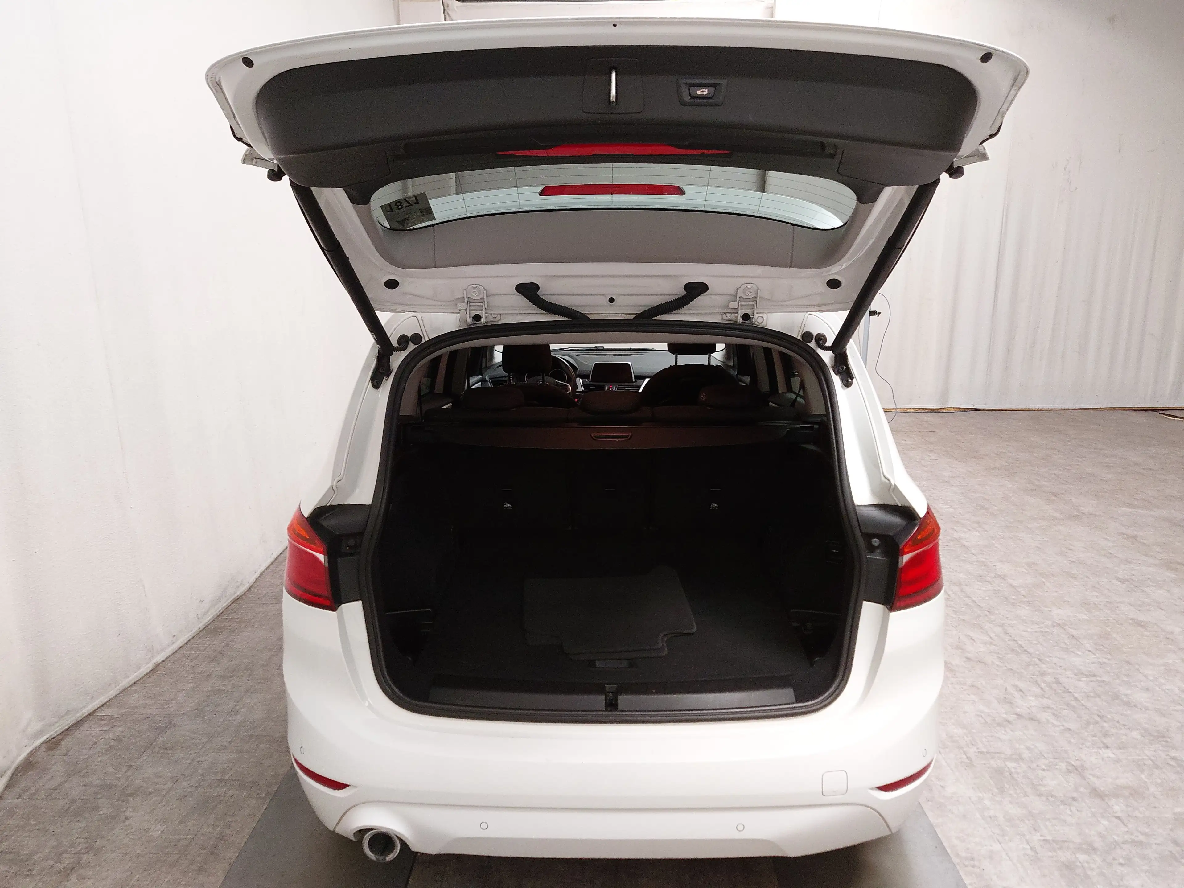 BMW 216 216 Gran Tourer Navi PDC AHK Shz — photo 15